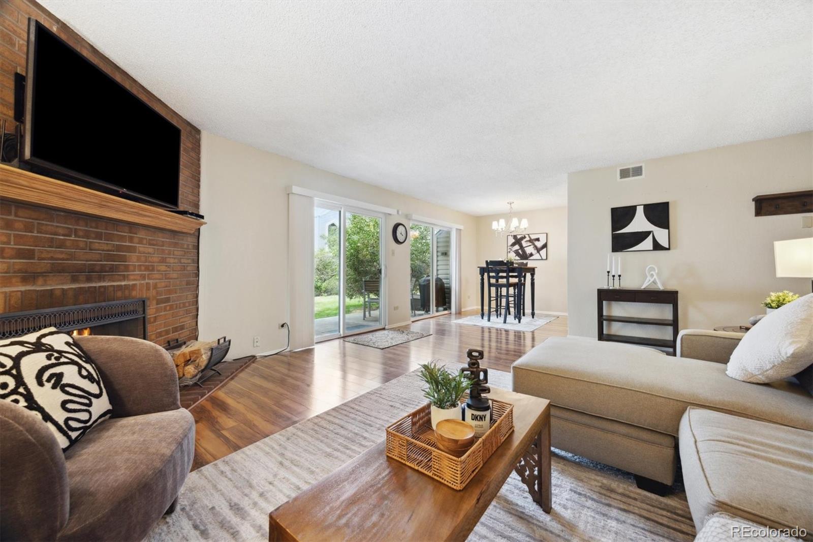 MLS Image #1 for 3343 s monaco parkway,denver, Colorado