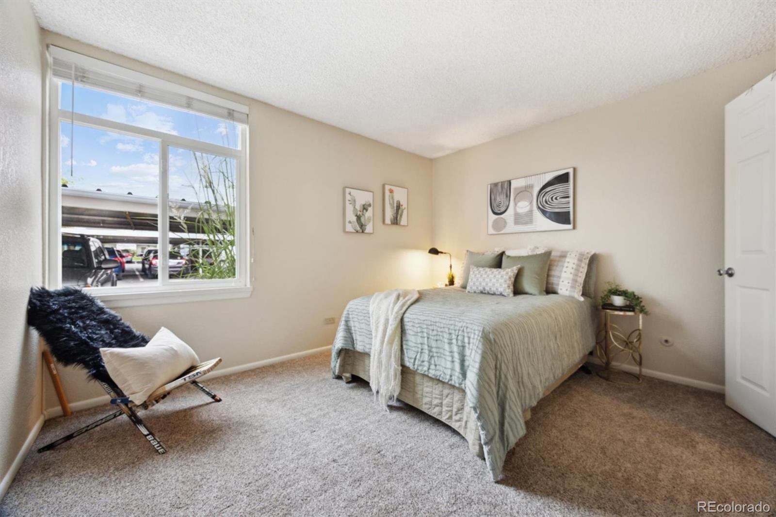 MLS Image #14 for 3343 s monaco parkway,denver, Colorado