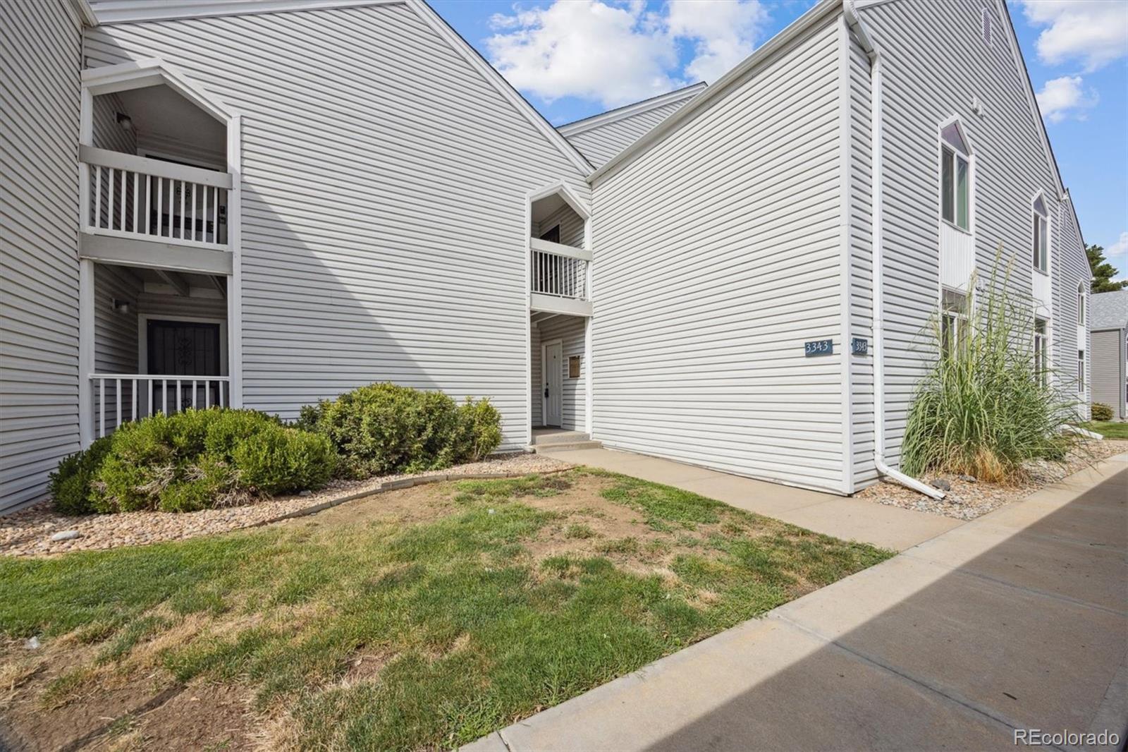 MLS Image #16 for 3343 s monaco parkway,denver, Colorado