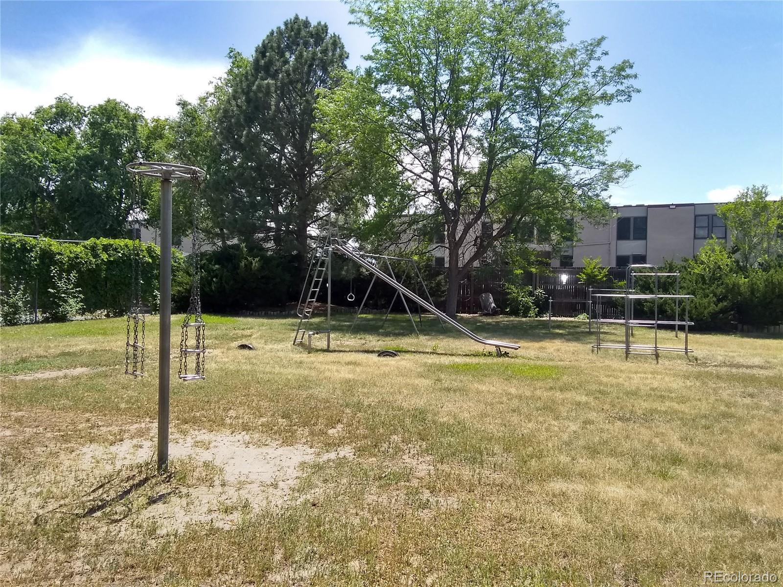 MLS Image #23 for 8826 e florida avenue,denver, Colorado