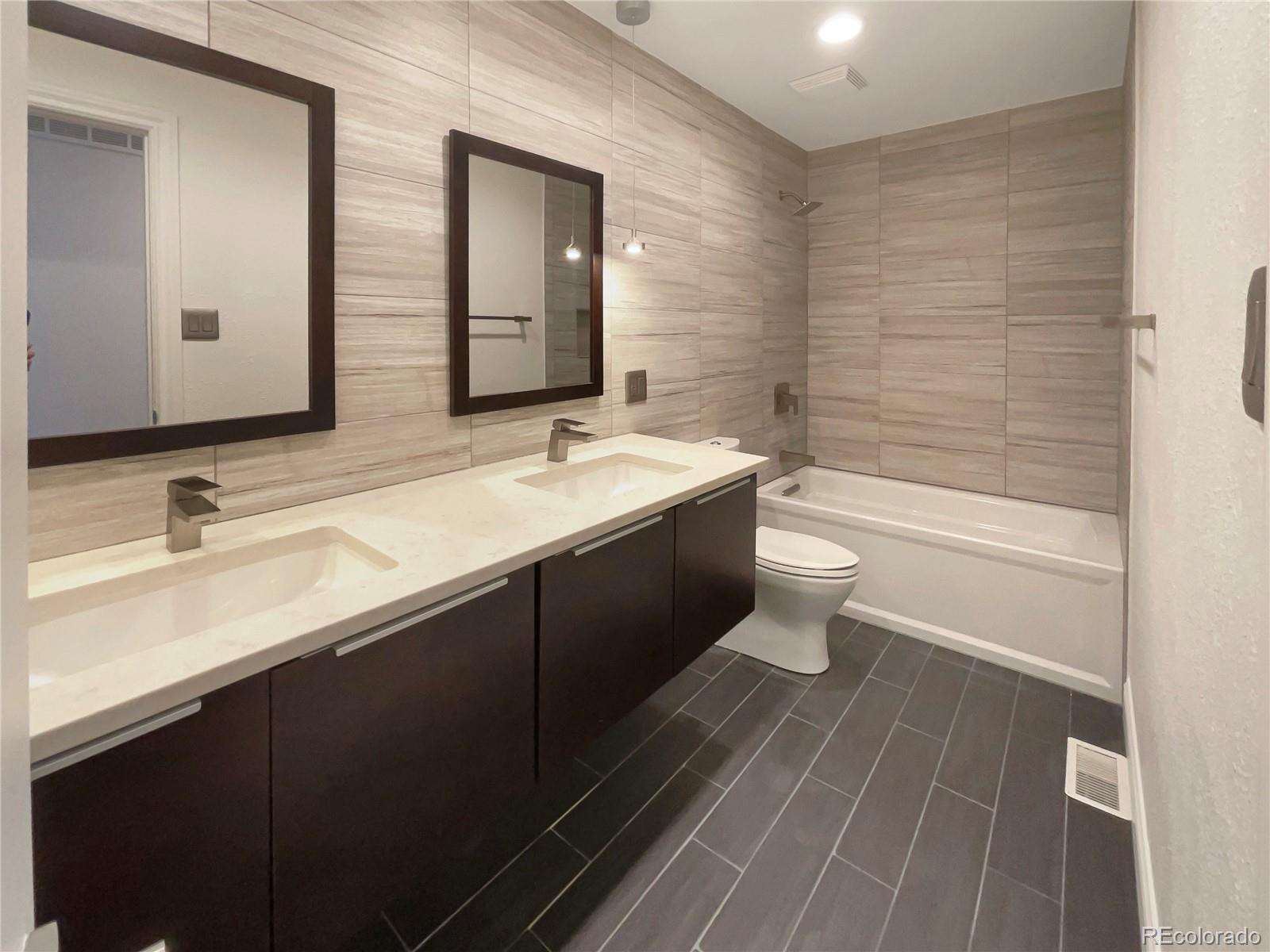 MLS Image #15 for 7041 s franklin street,centennial, Colorado