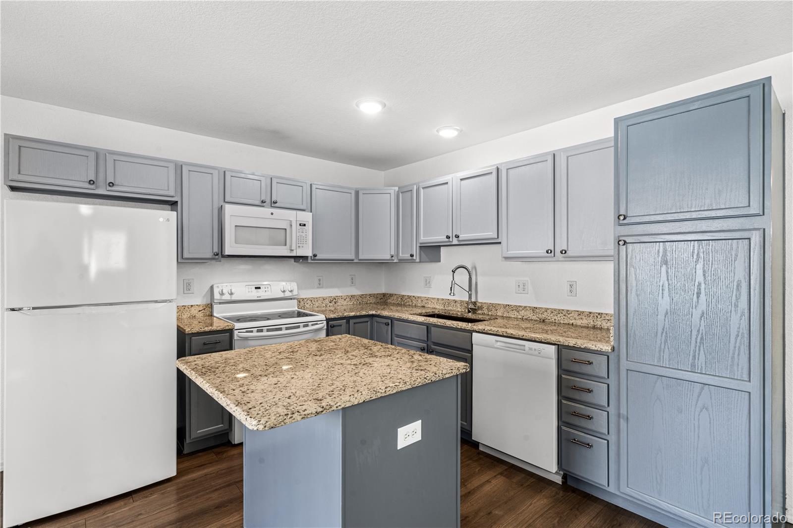 MLS Image #7 for 2544  mesa springs view,colorado springs, Colorado
