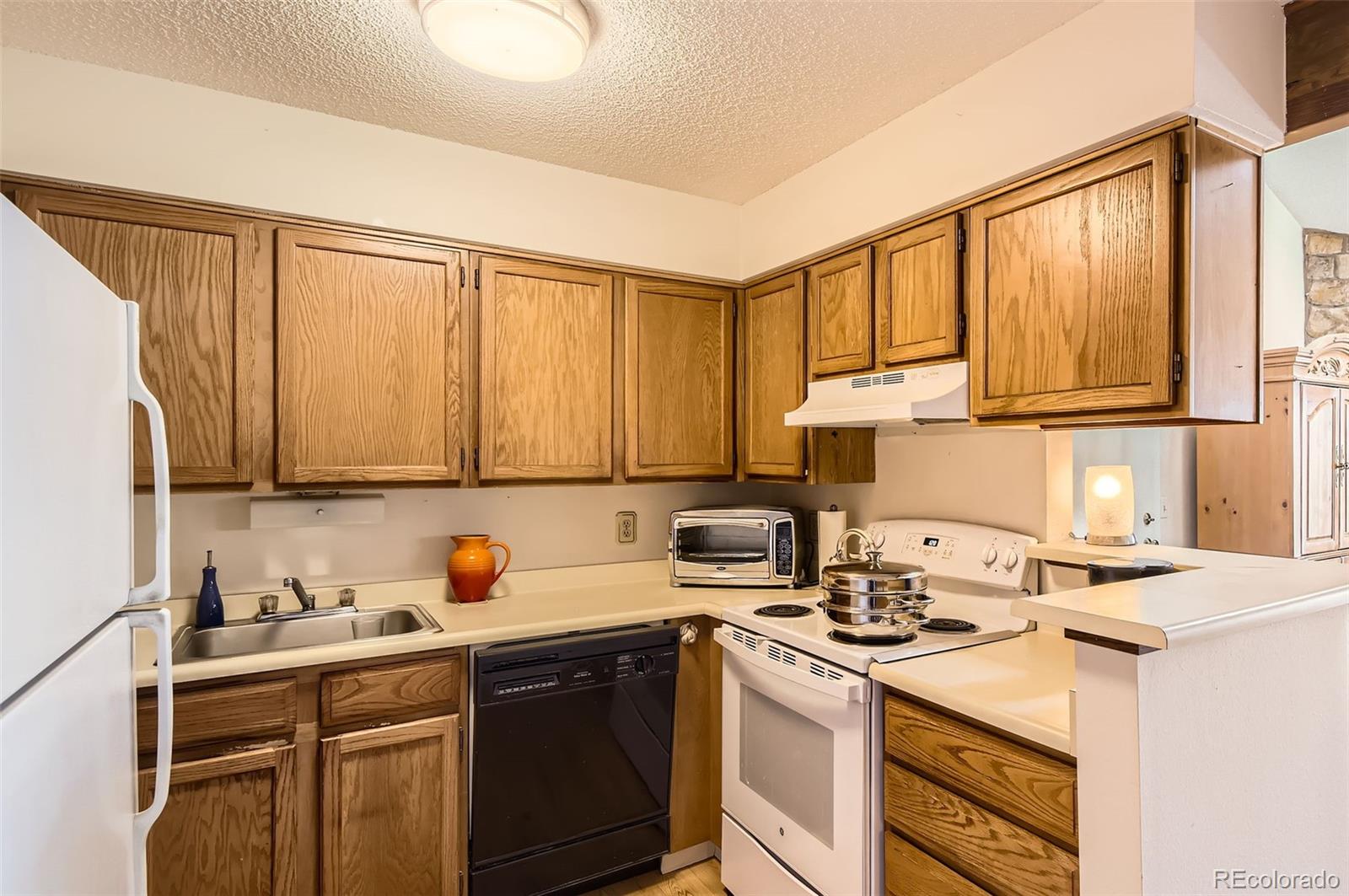 MLS Image #4 for 10251 w 44th avenue,wheat ridge, Colorado