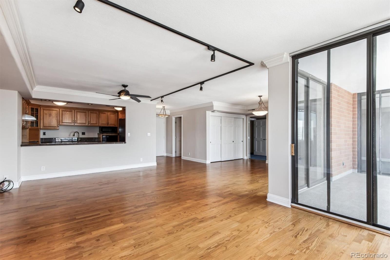 MLS Image #4 for 1551  larimer street,denver, Colorado