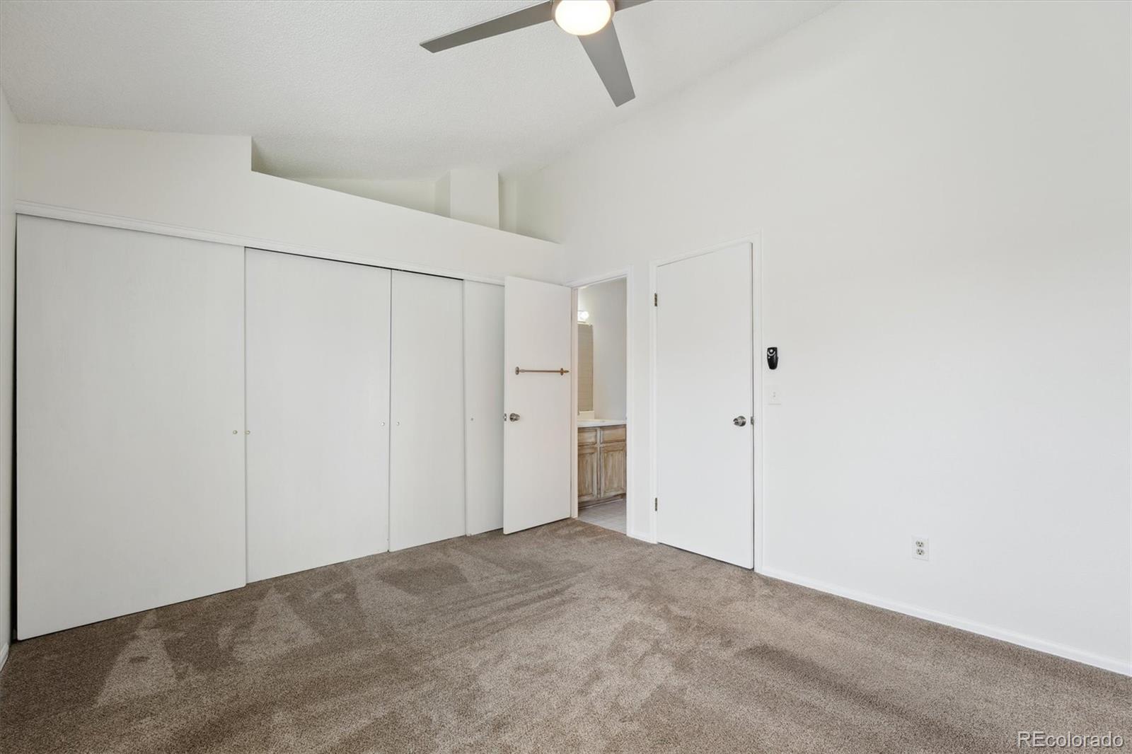 MLS Image #14 for 894  summer drive,highlands ranch, Colorado