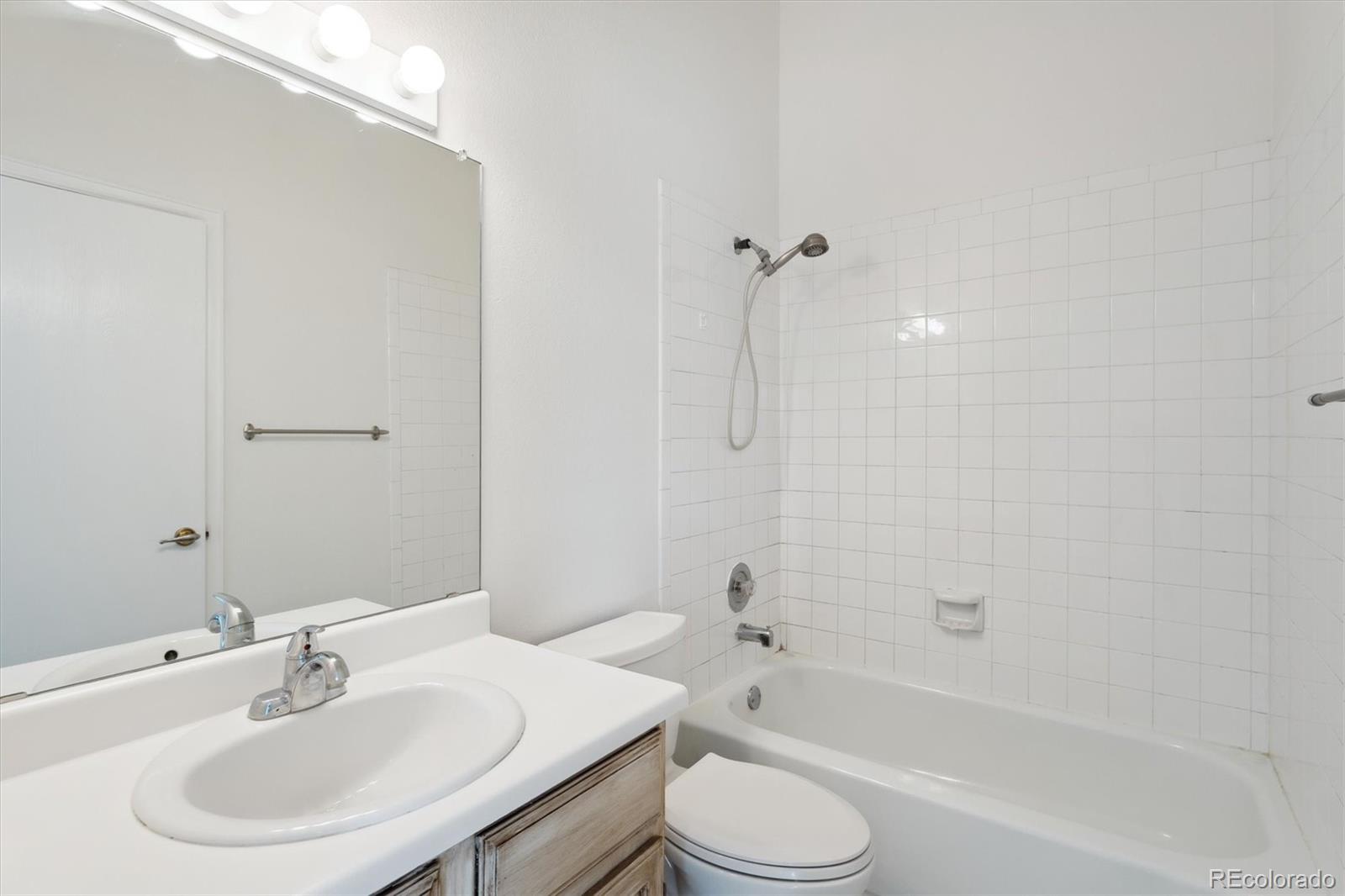 MLS Image #15 for 894  summer drive,highlands ranch, Colorado