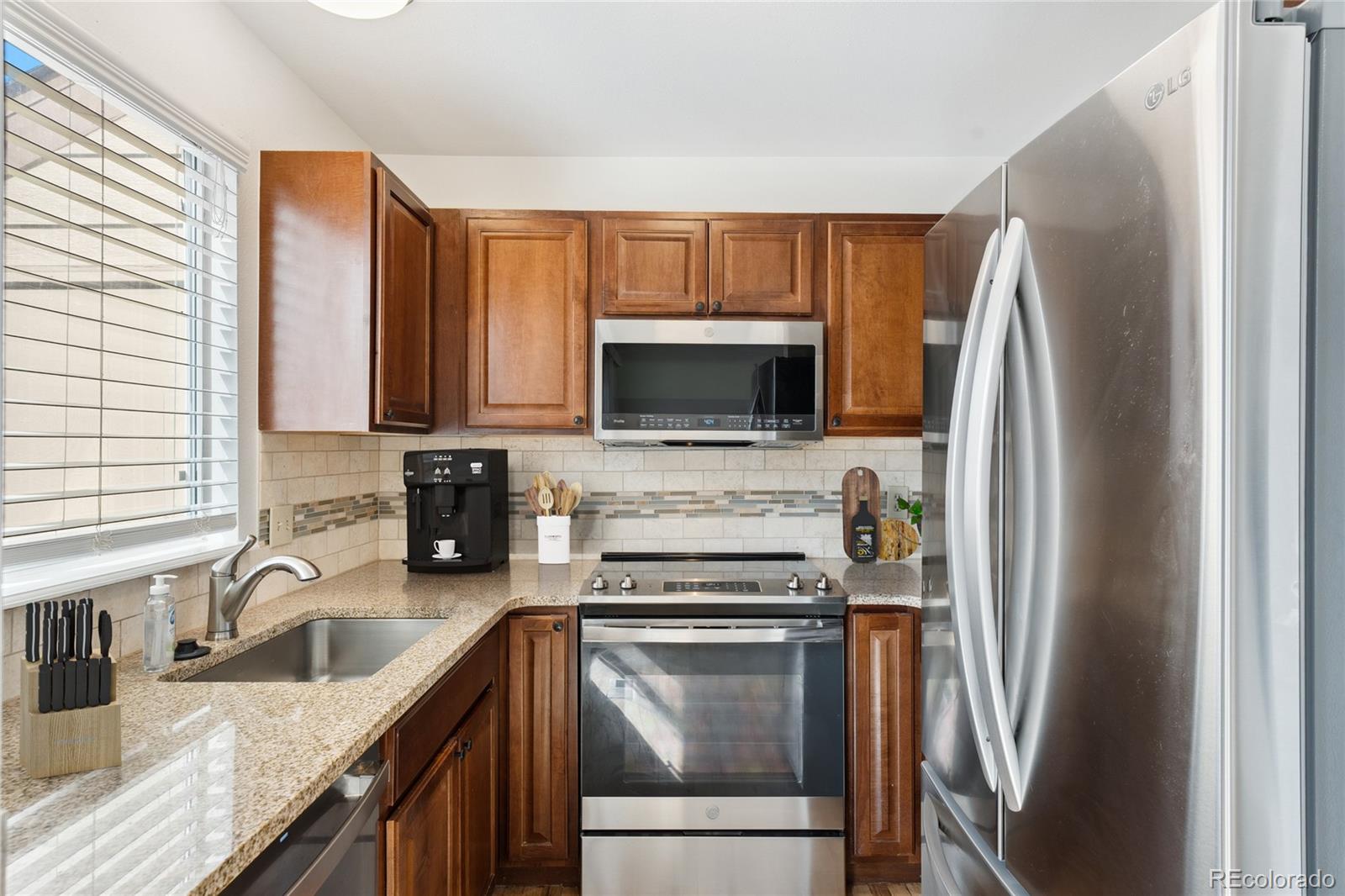 MLS Image #7 for 894  summer drive,highlands ranch, Colorado