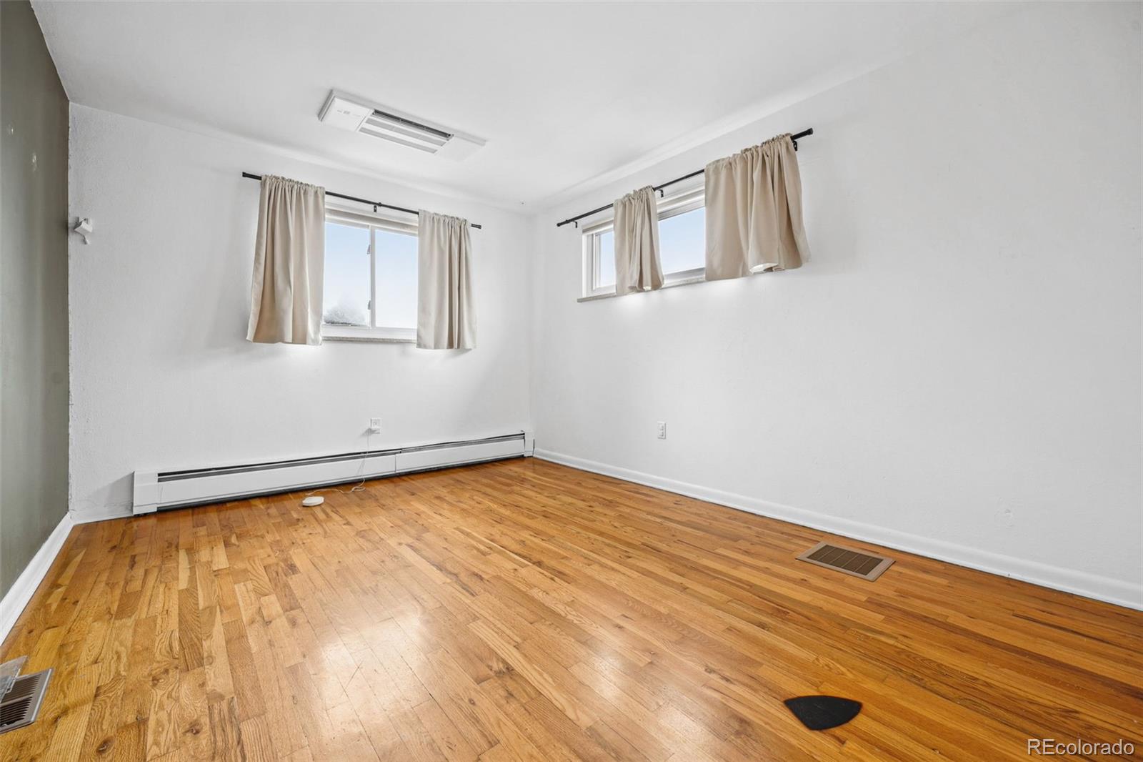 MLS Image #27 for 2930 s birch street,denver, Colorado