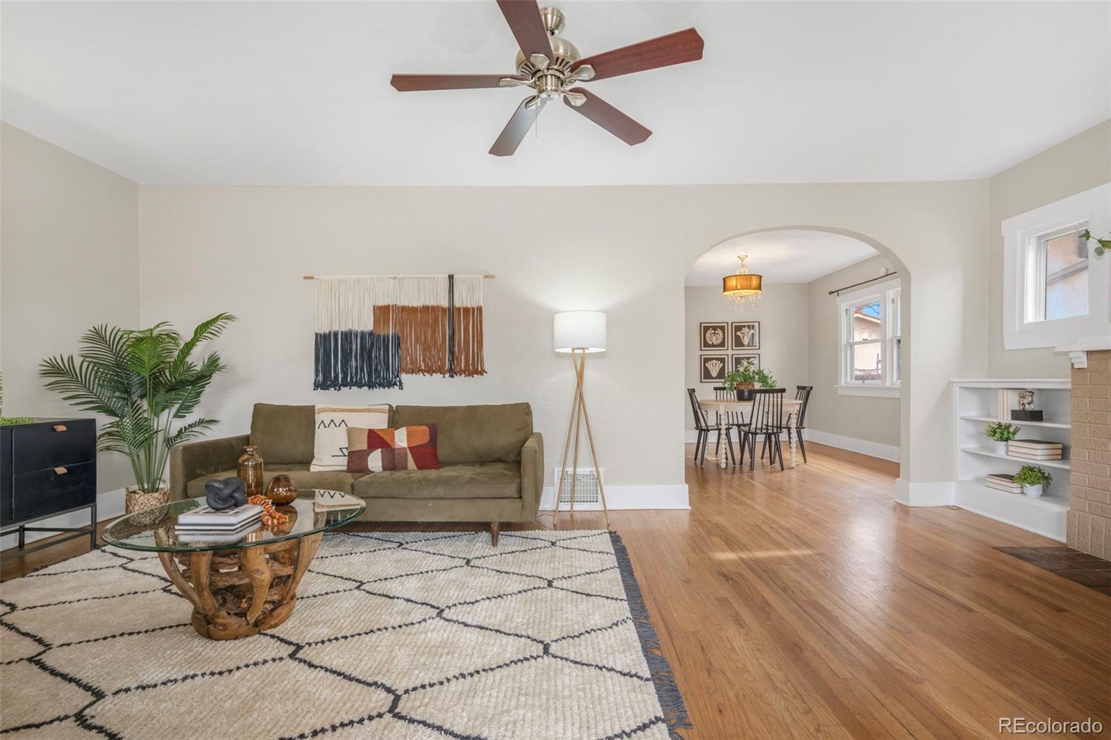 MLS Image #2 for 2318 s lincoln street,denver, Colorado