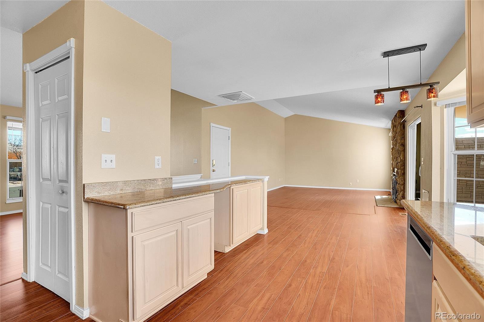 MLS Image #11 for 5981 s perth street,centennial, Colorado