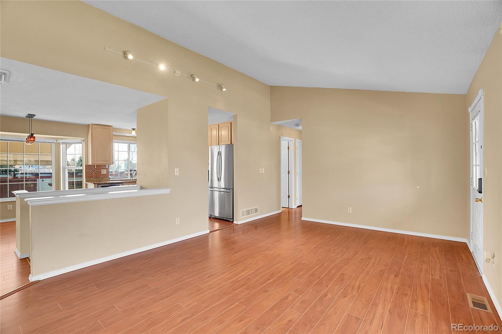 MLS Image #6 for 5981 s perth street,centennial, Colorado