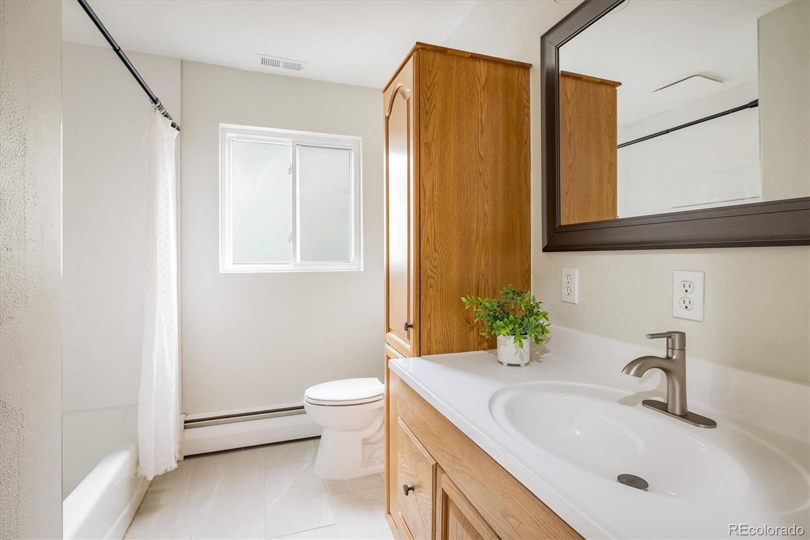 MLS Image #21 for 4470 w lakeridge road,denver, Colorado