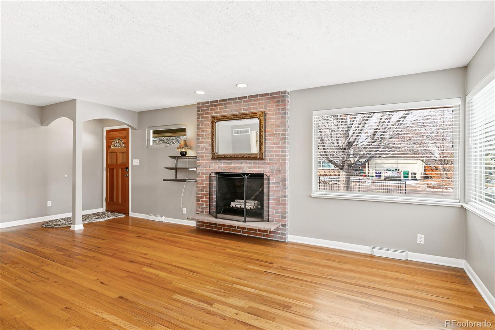 MLS Image #2 for 2700 s high street,denver, Colorado