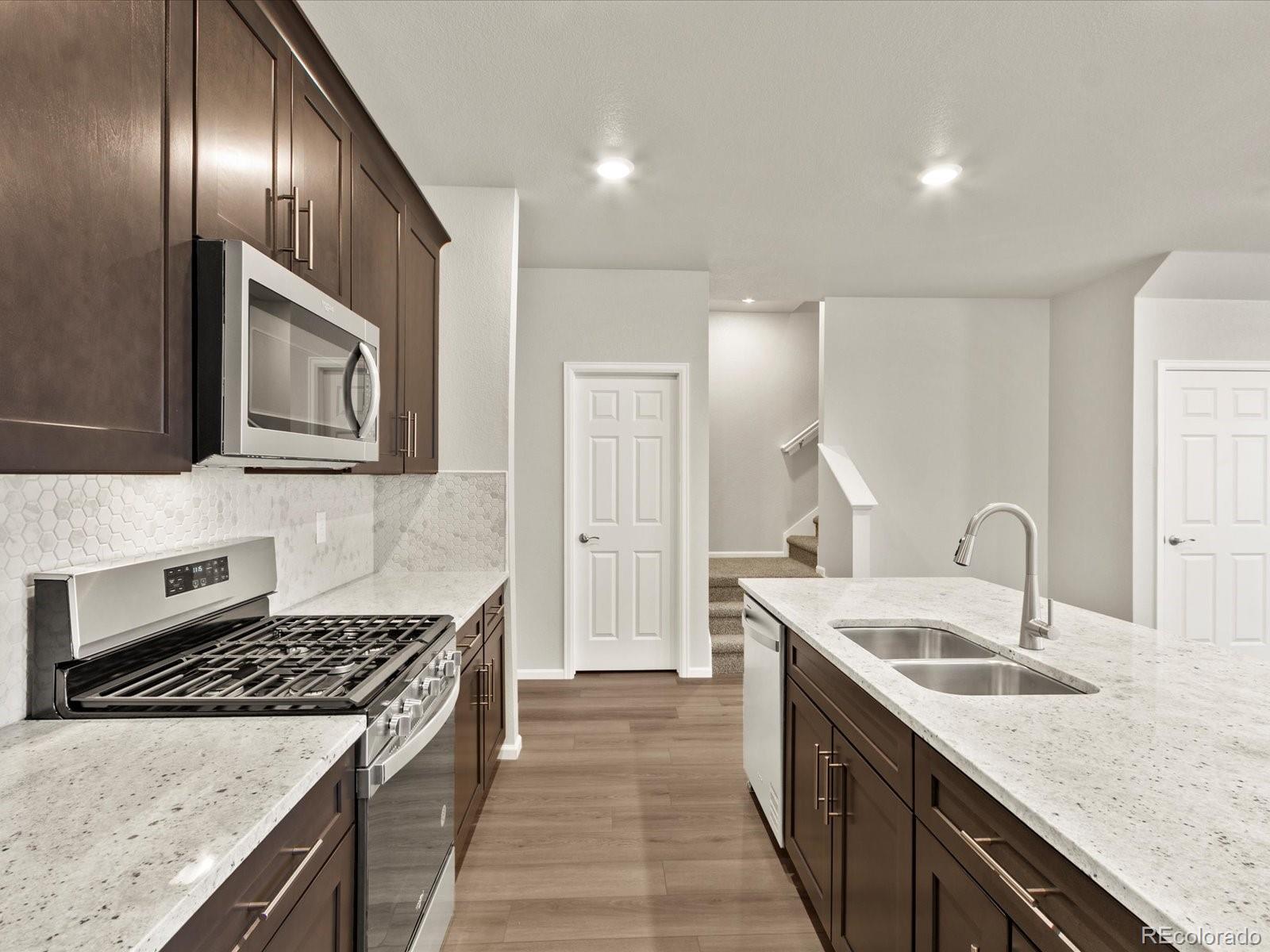 MLS Image #11 for 255 e 4th street,berthoud, Colorado