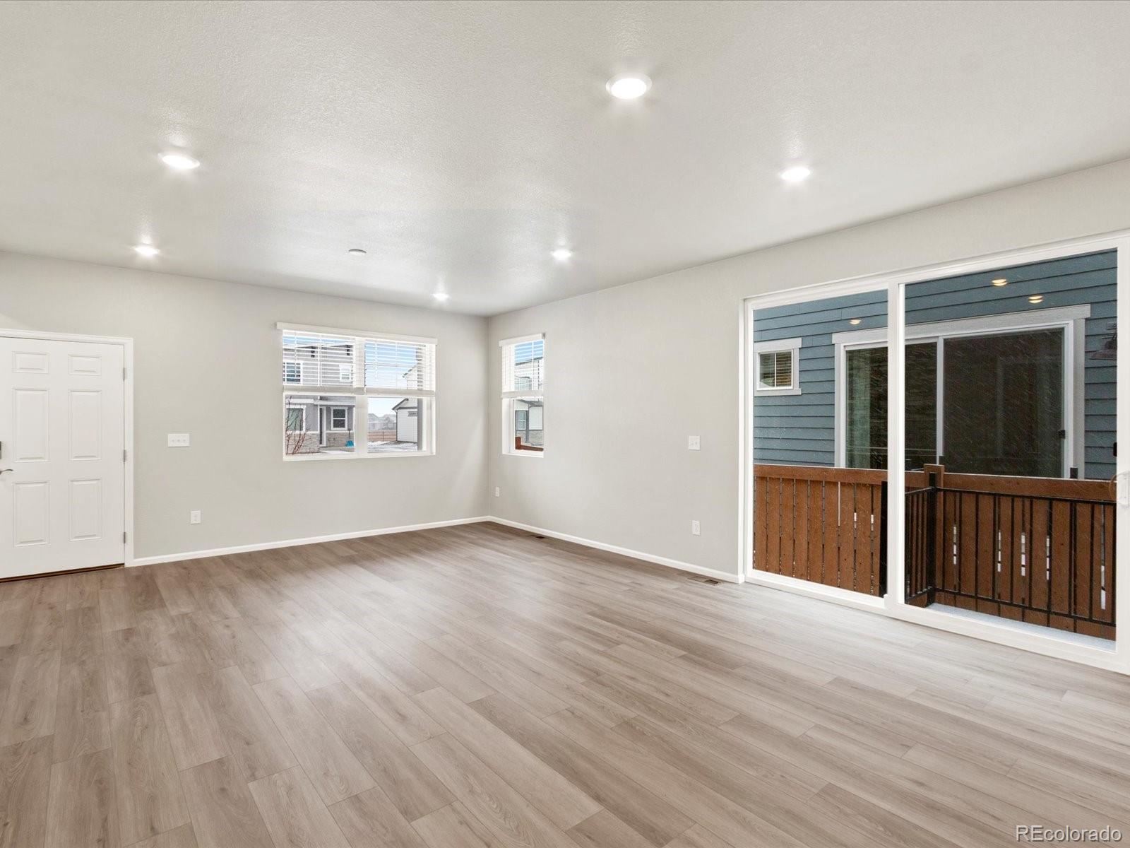 MLS Image #5 for 255 e 4th street,berthoud, Colorado