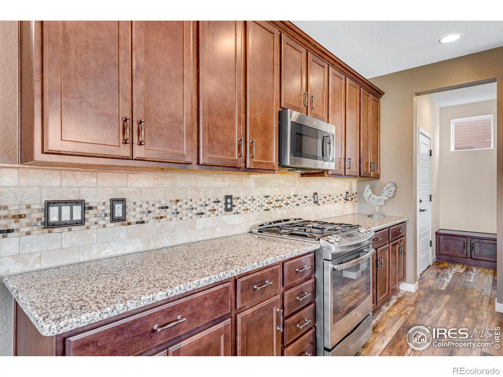 MLS Image #10 for 956  equinox drive,erie, Colorado
