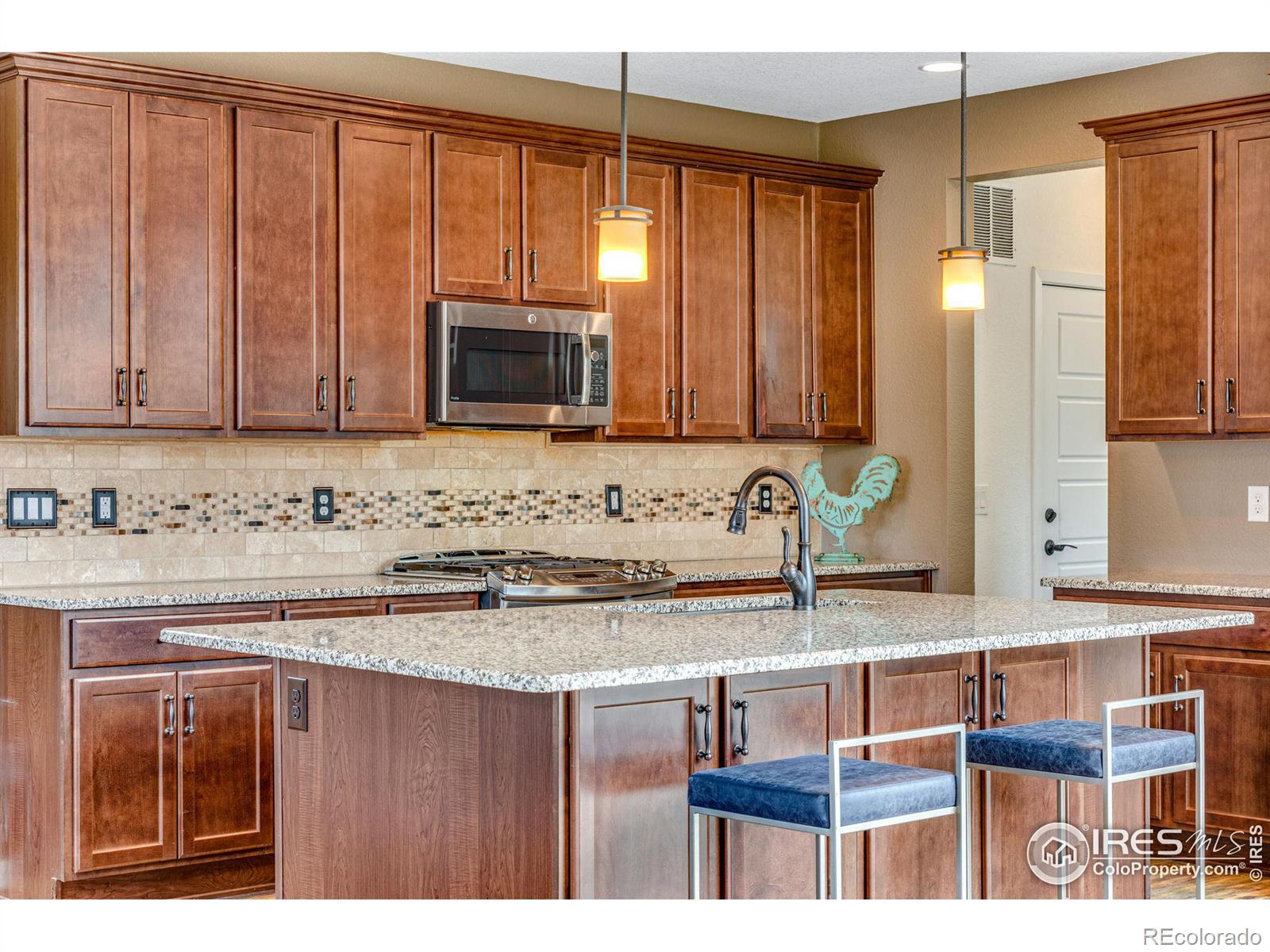 MLS Image #11 for 956  equinox drive,erie, Colorado