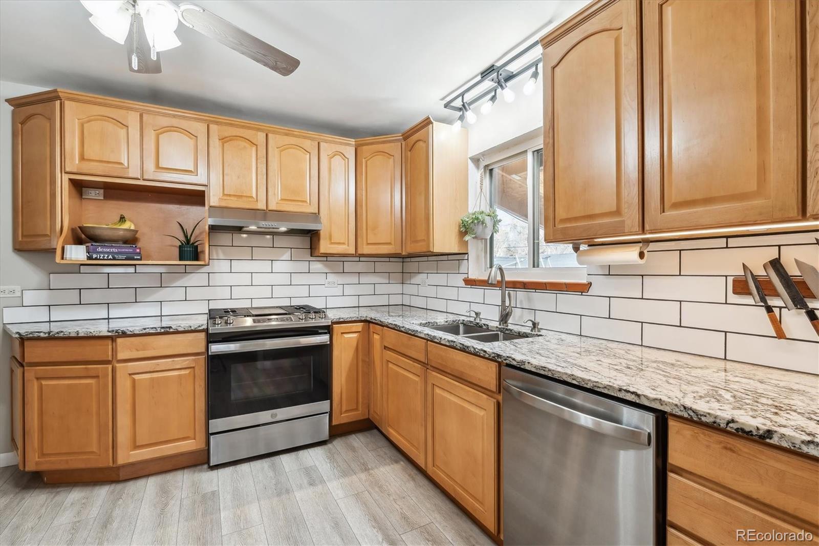 MLS Image #20 for 1640  quince street,denver, Colorado