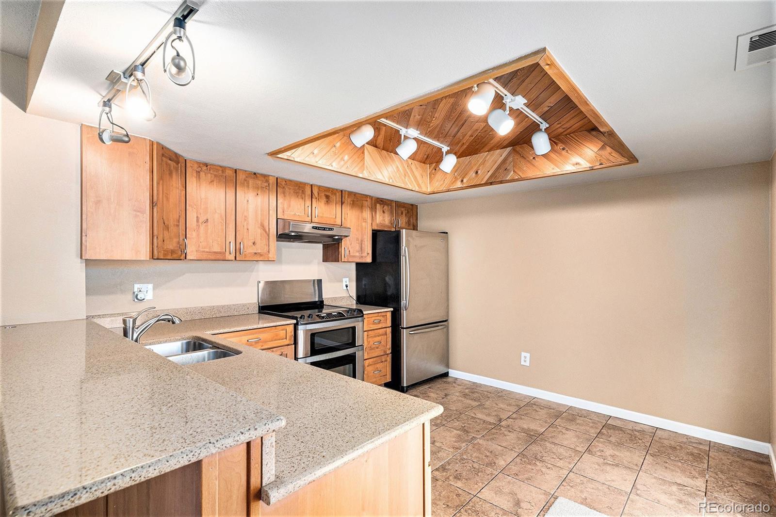 MLS Image #13 for 2141 s victor street,aurora, Colorado