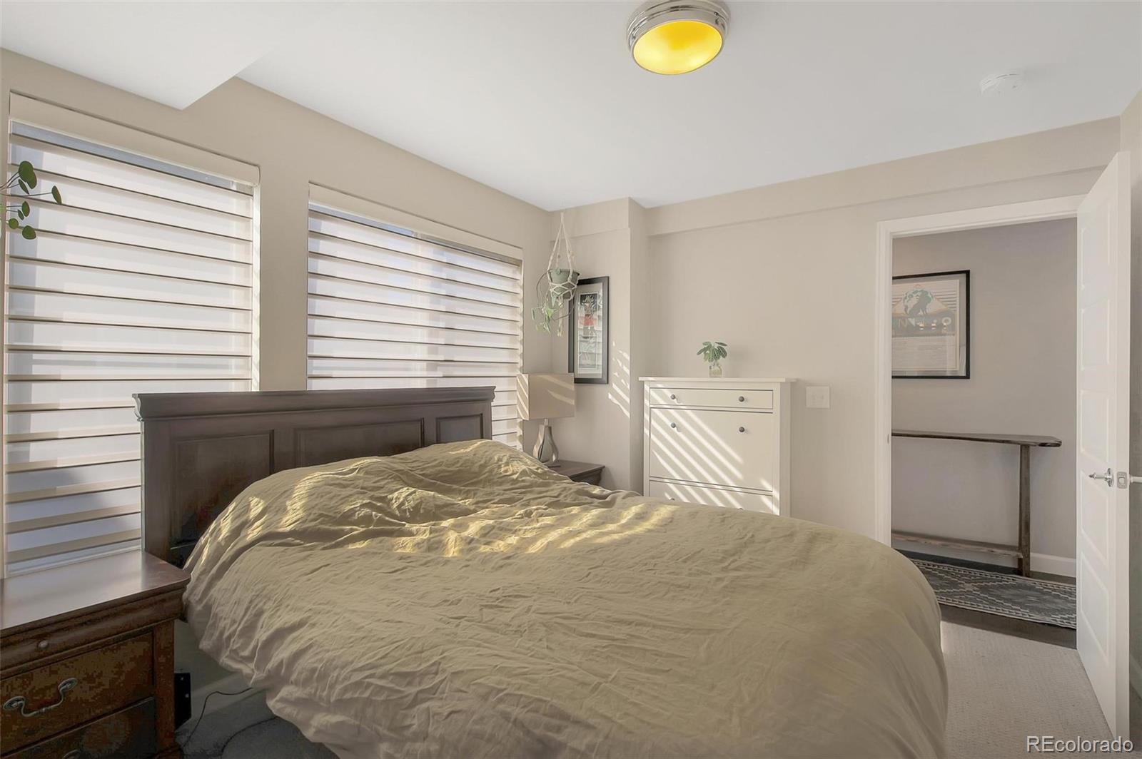 MLS Image #14 for 2044 n high street,denver, Colorado