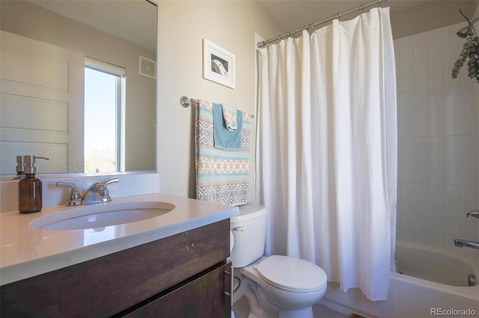 MLS Image #20 for 2044 n high street,denver, Colorado