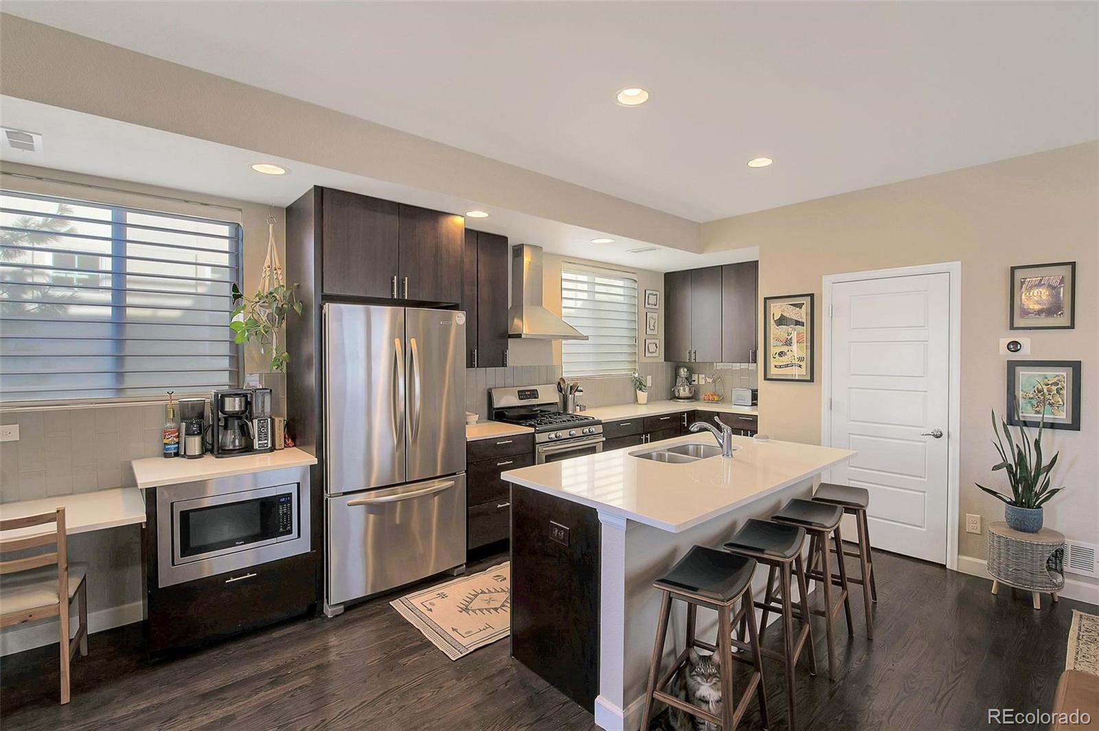 MLS Image #3 for 2044 n high street,denver, Colorado