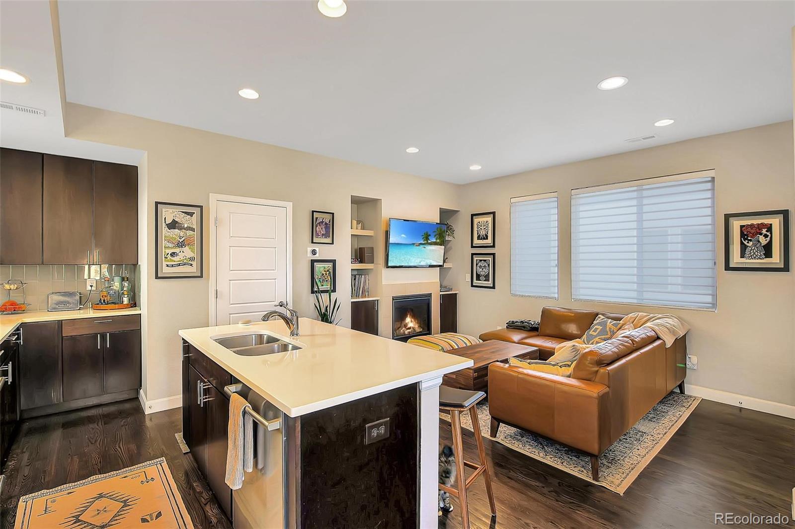 MLS Image #6 for 2044 n high street,denver, Colorado