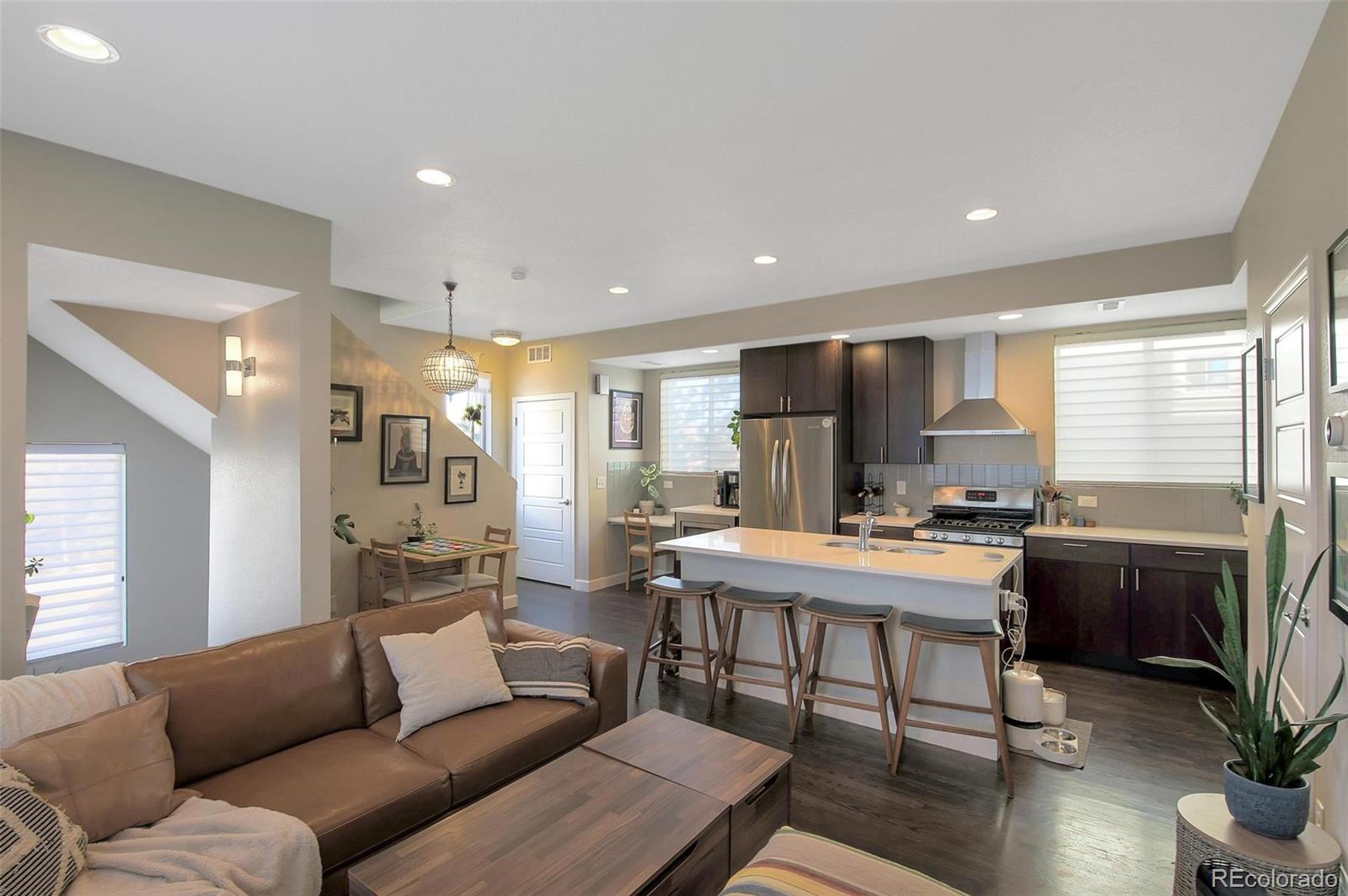 MLS Image #8 for 2044 n high street,denver, Colorado