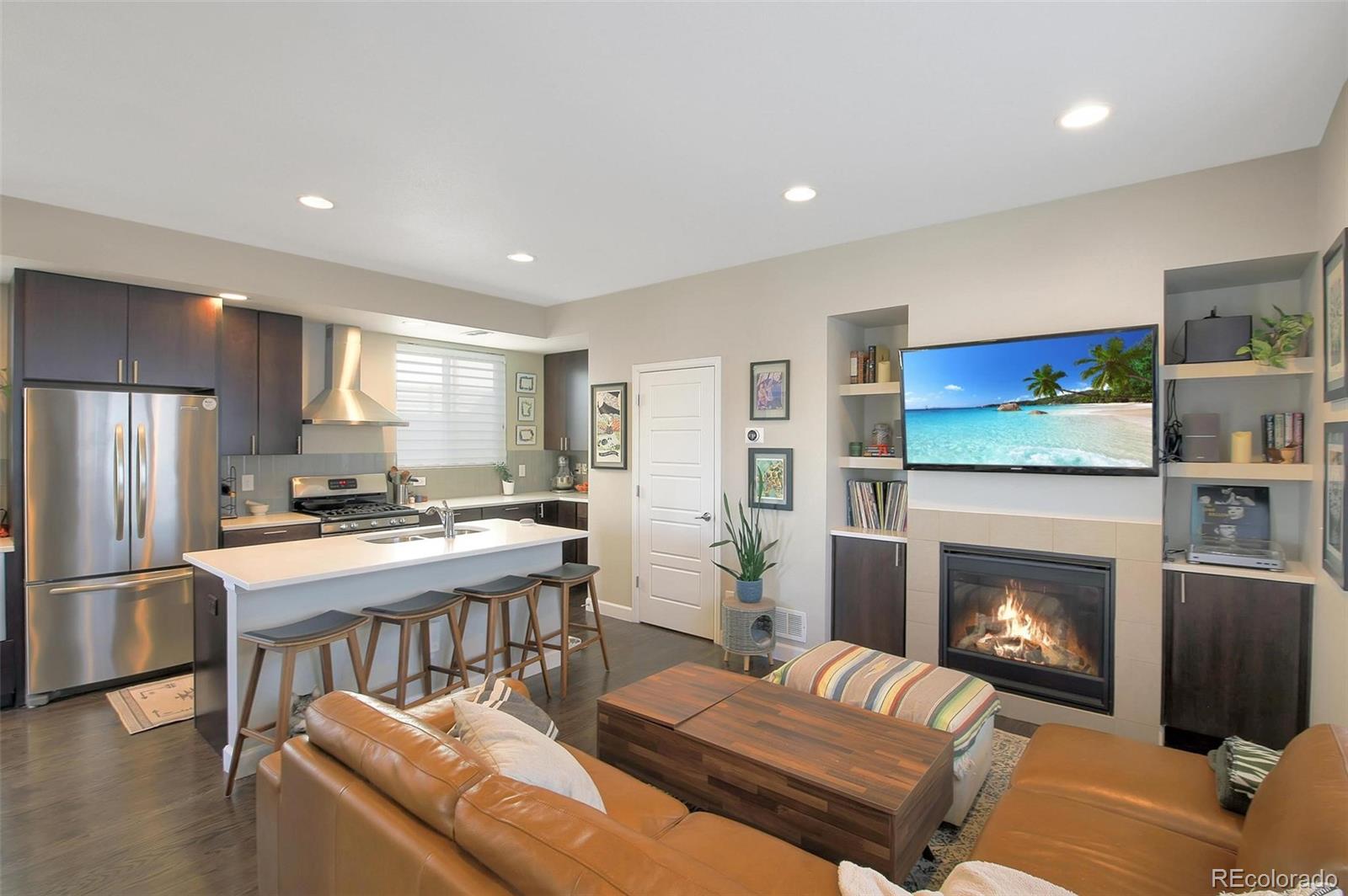 MLS Image #9 for 2044 n high street,denver, Colorado