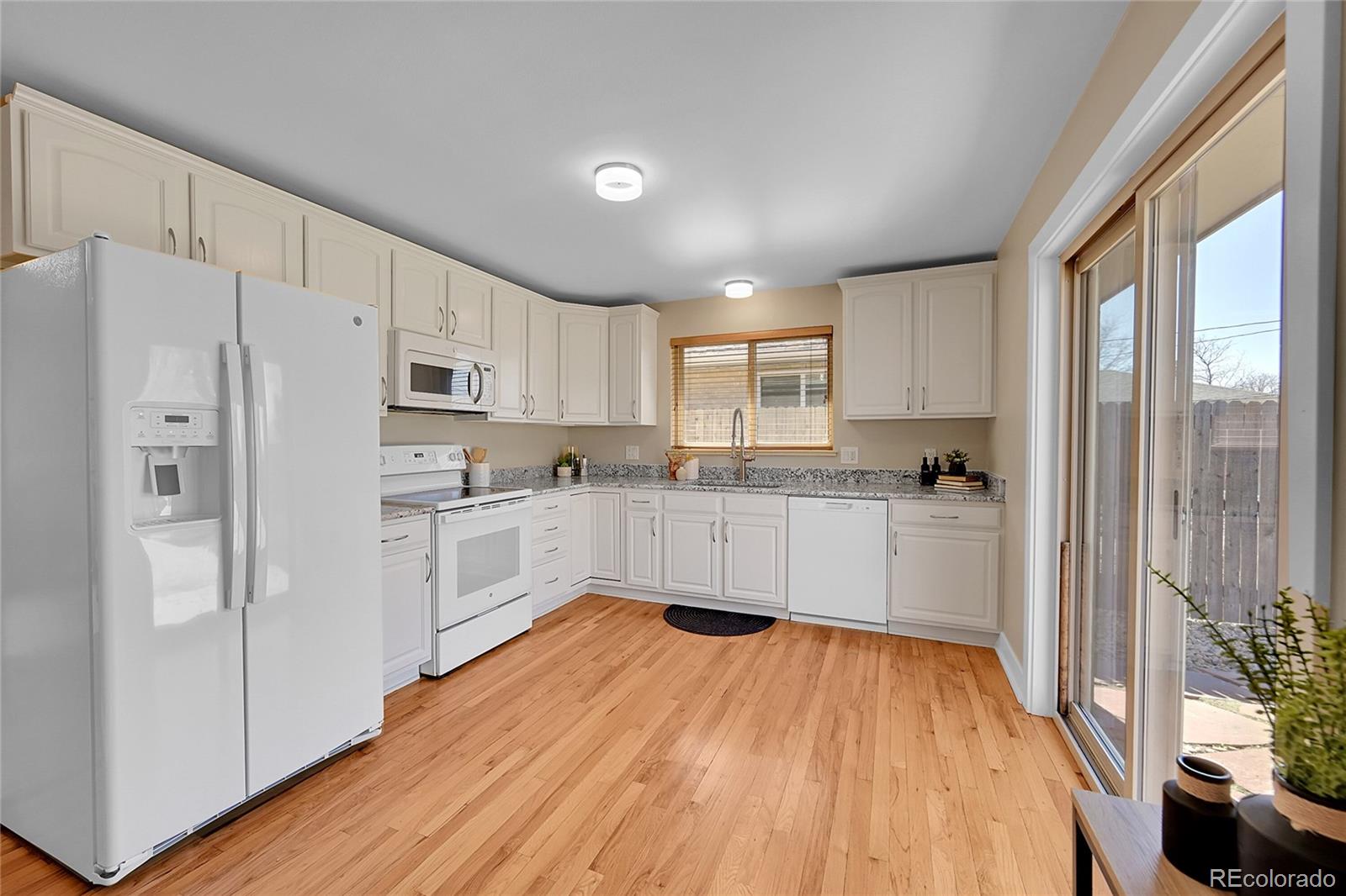 MLS Image #13 for 3209 n olive street,denver, Colorado