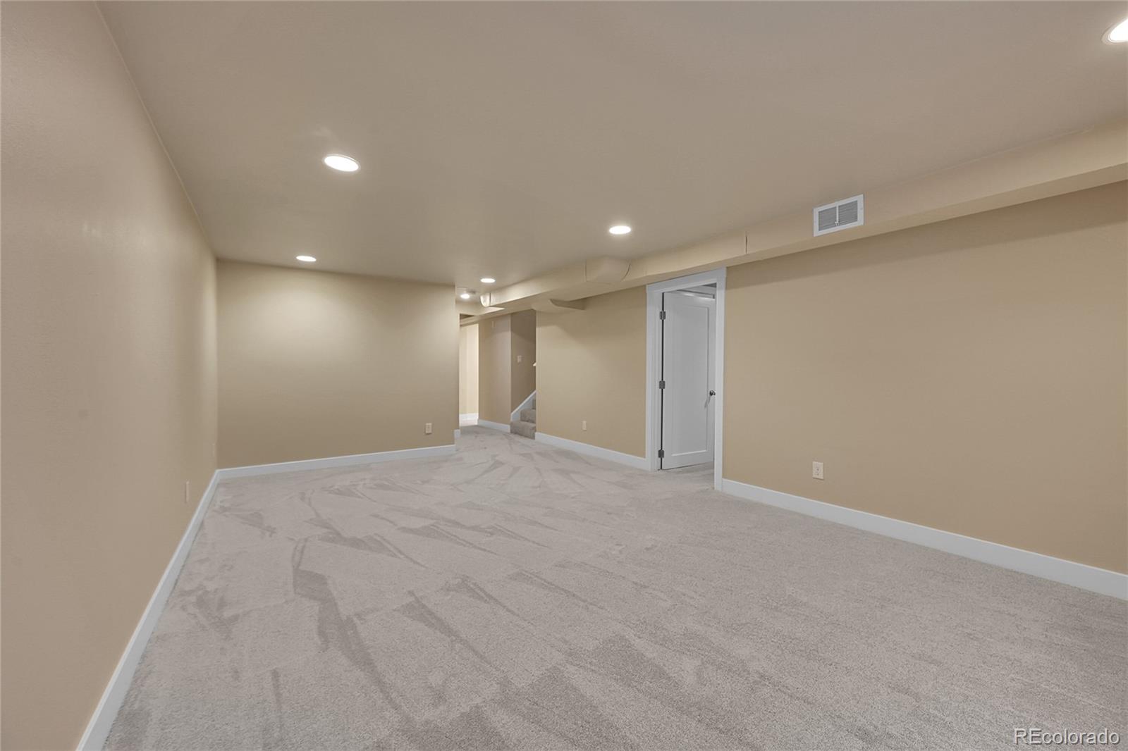 MLS Image #18 for 3209 n olive street,denver, Colorado