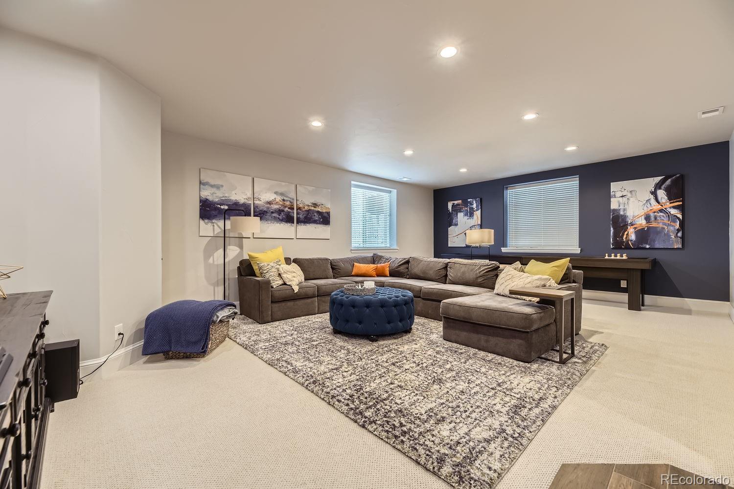 MLS Image #15 for 27061 e long circle,aurora, Colorado