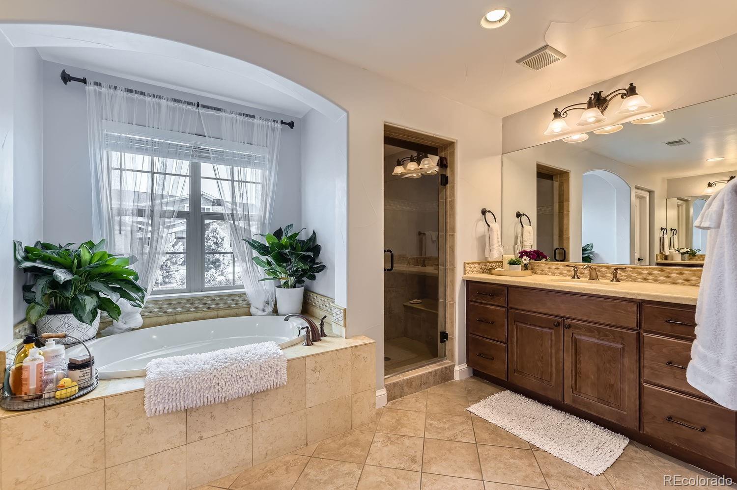MLS Image #28 for 27061 e long circle,aurora, Colorado