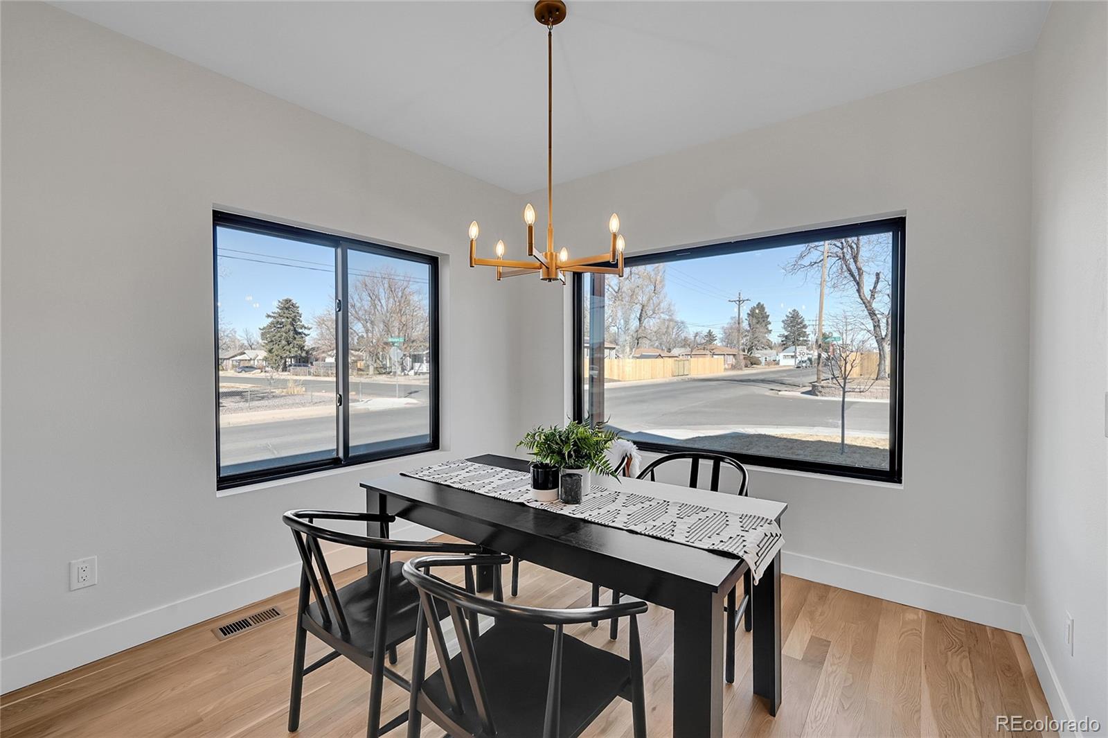 MLS Image #3 for 4101 s lincoln street,englewood, Colorado