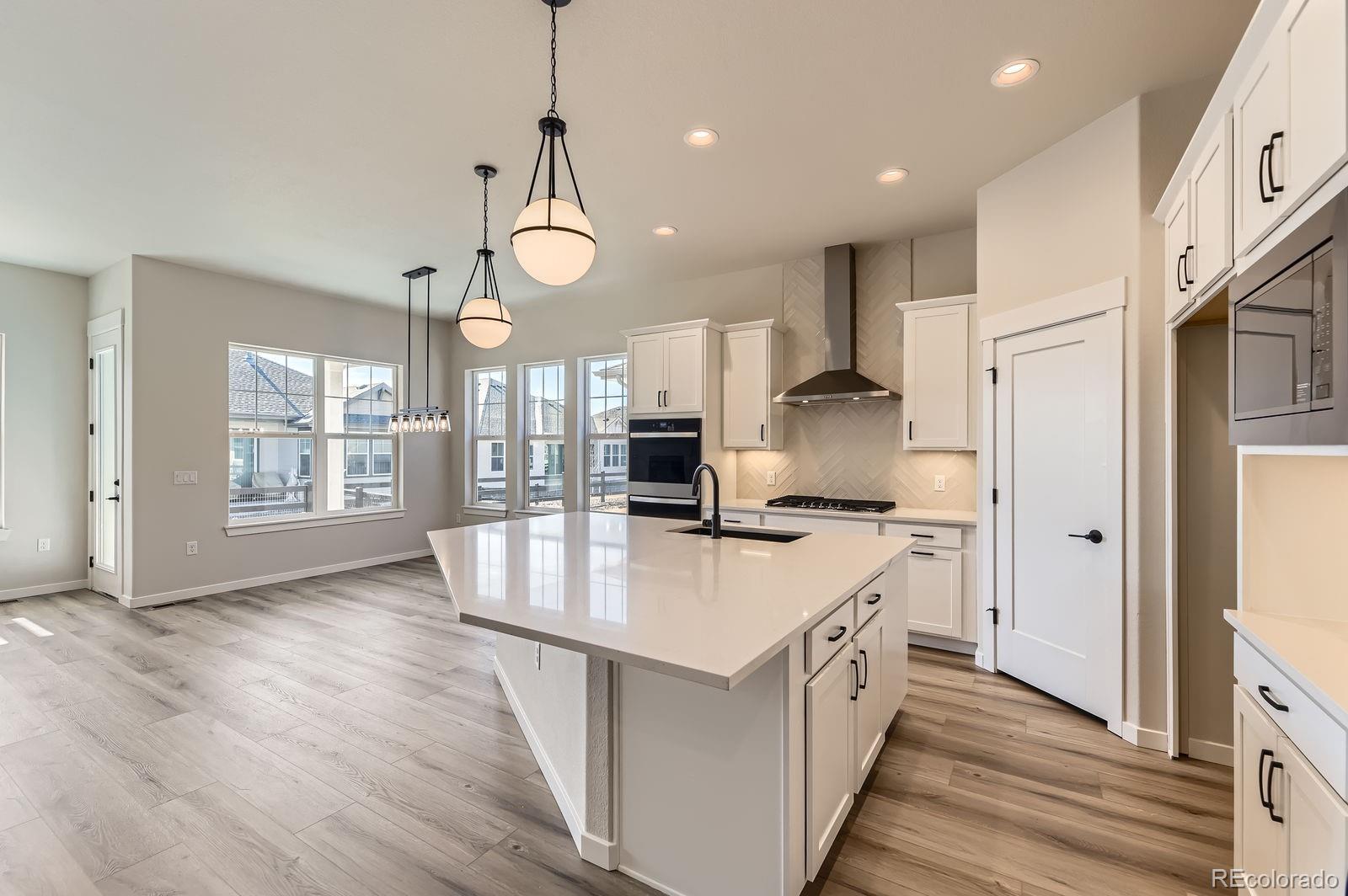 MLS Image #9 for 8946 s rome court,aurora, Colorado
