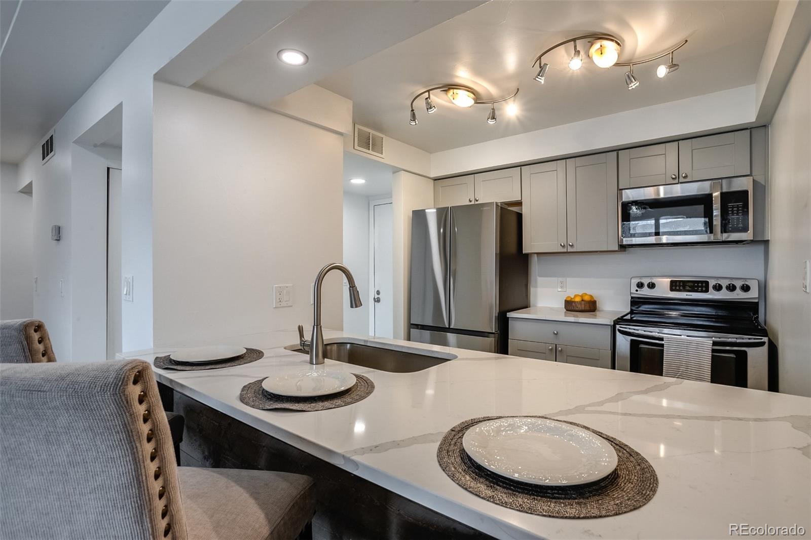 MLS Image #10 for 14150 e temple drive,aurora, Colorado