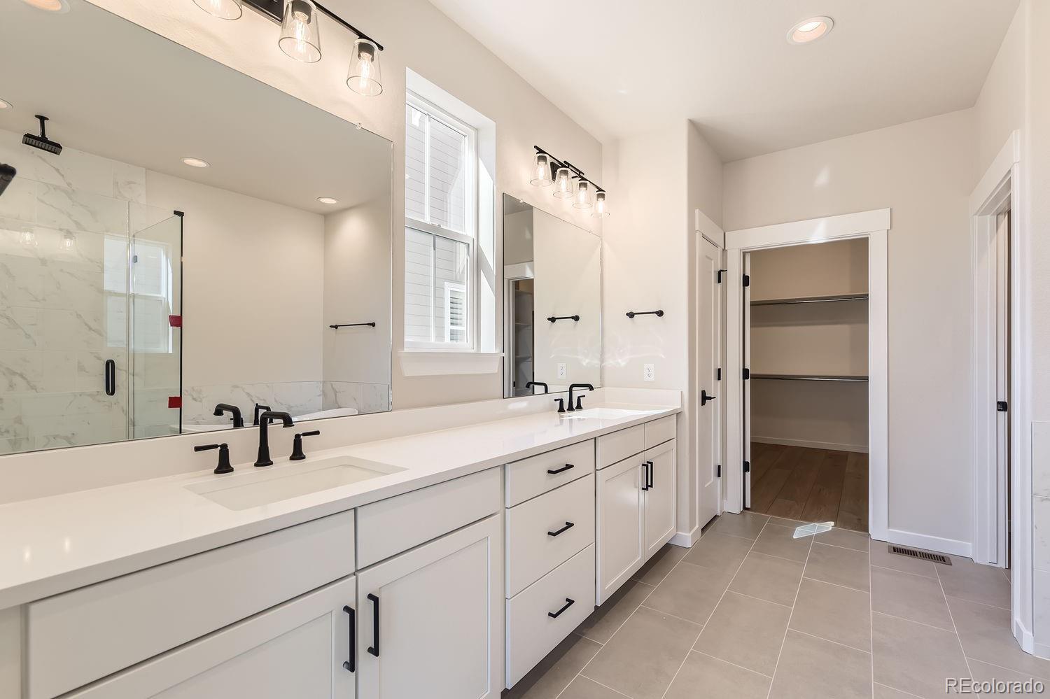 MLS Image #15 for 8926 s rome court,aurora, Colorado