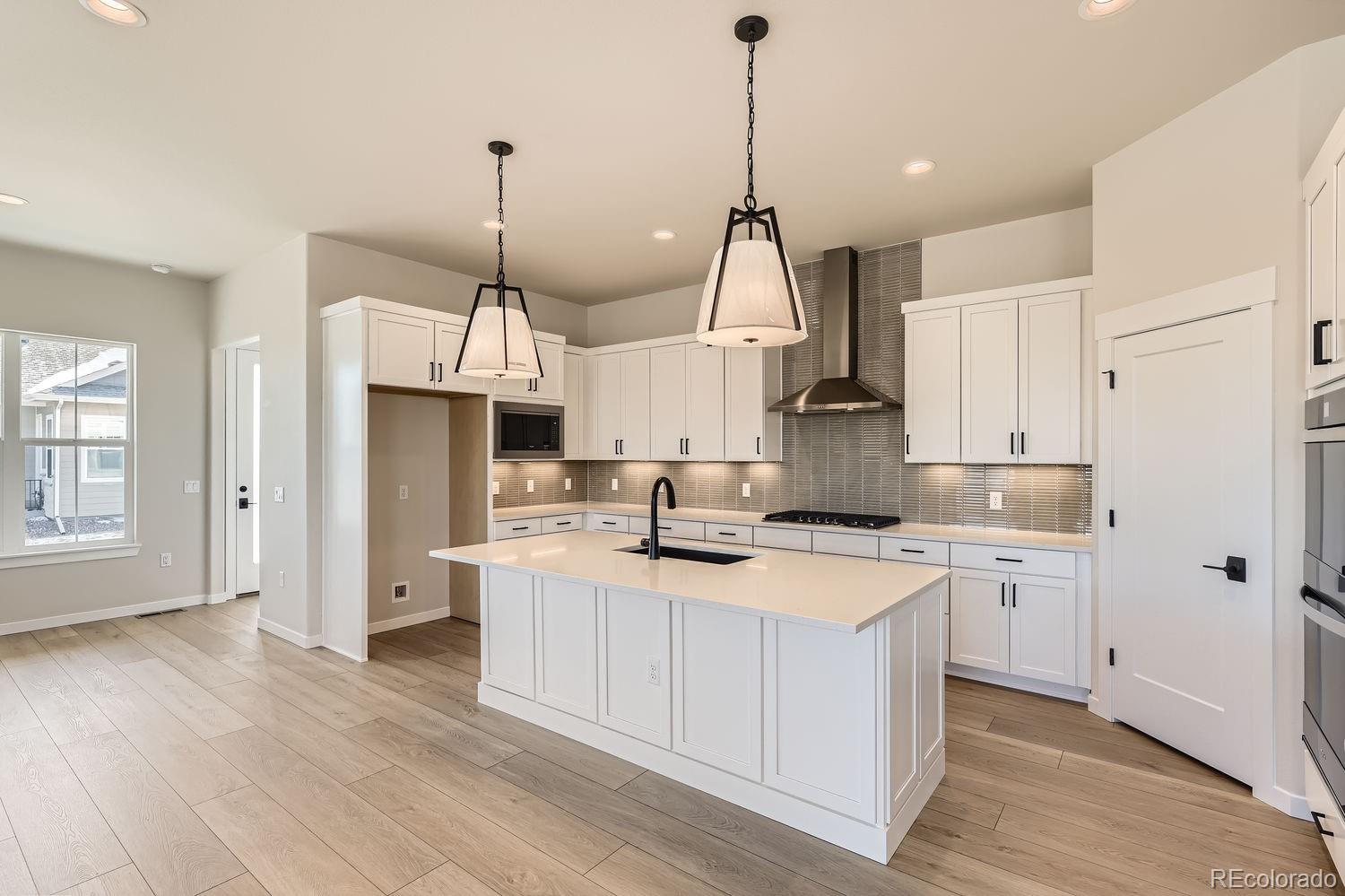 MLS Image #8 for 8926 s rome court,aurora, Colorado