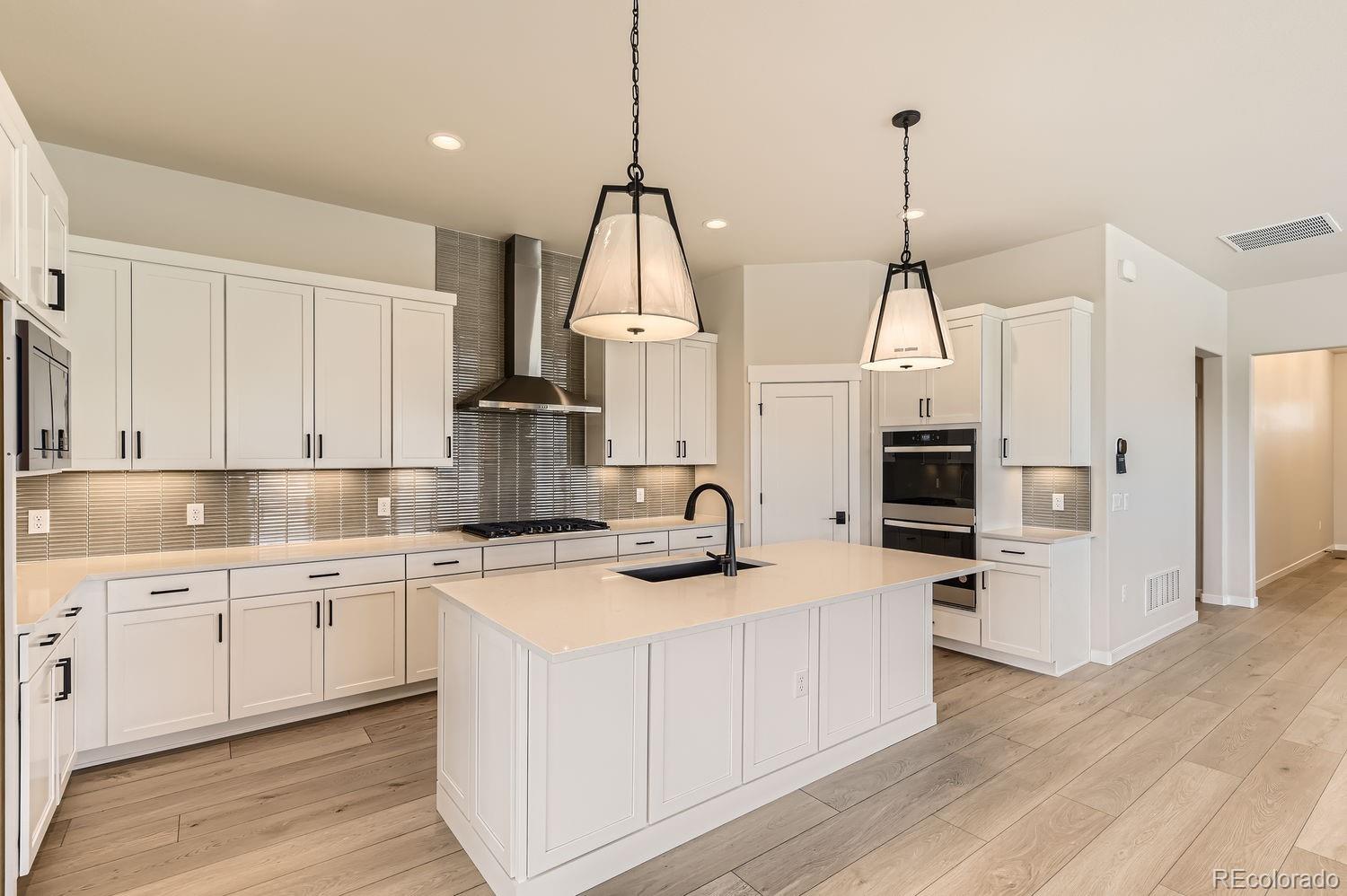 MLS Image #9 for 8926 s rome court,aurora, Colorado