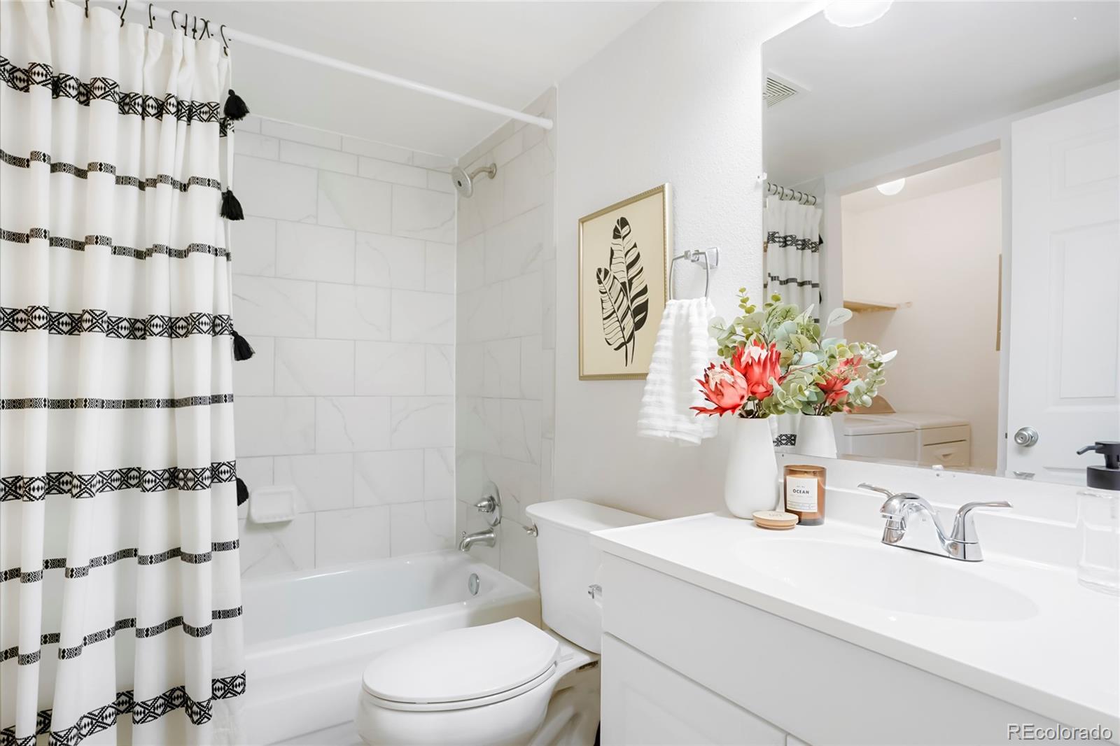 MLS Image #18 for 3452 s eagle street,aurora, Colorado