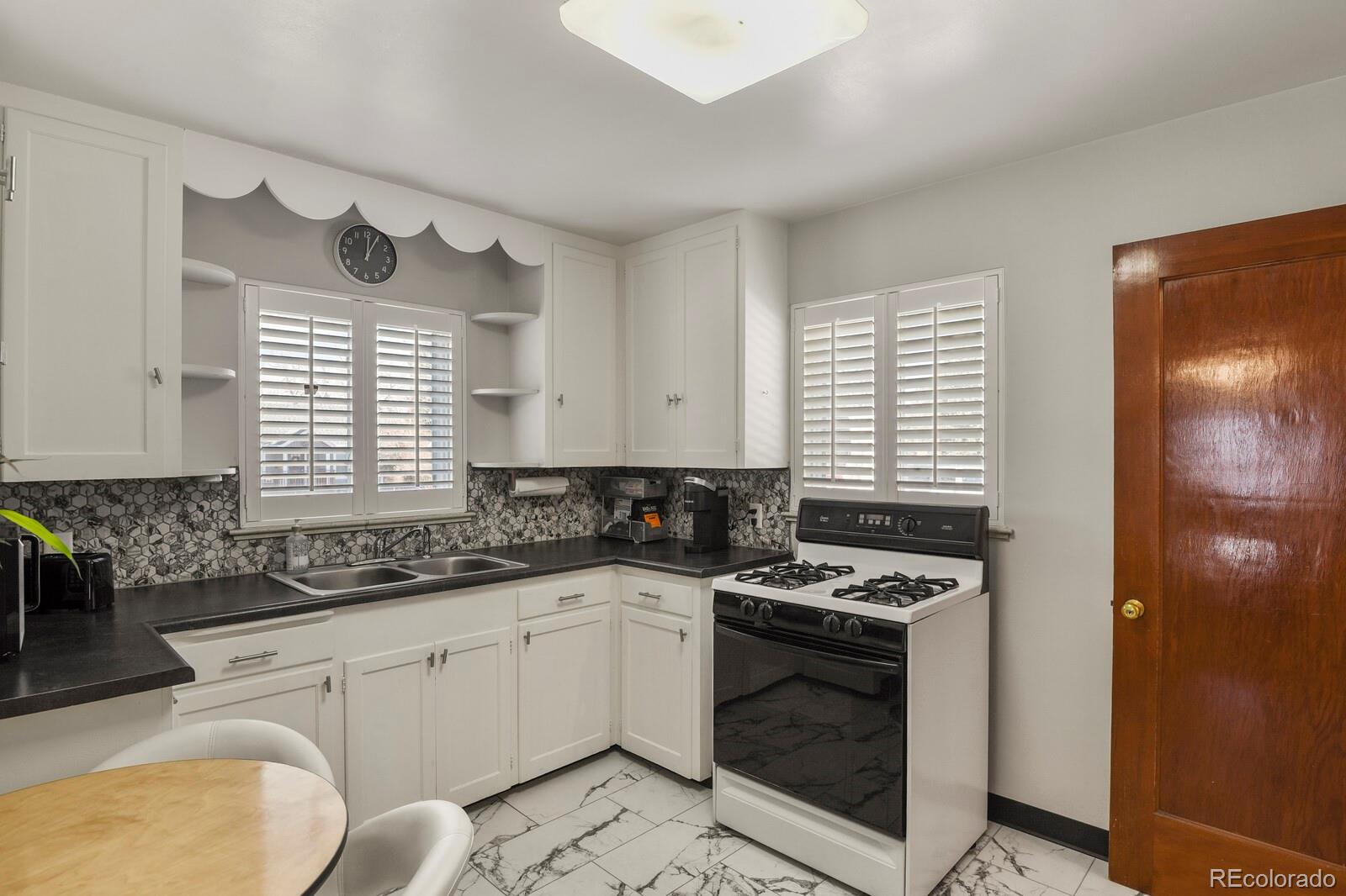 MLS Image #13 for 4546 s logan street,englewood, Colorado