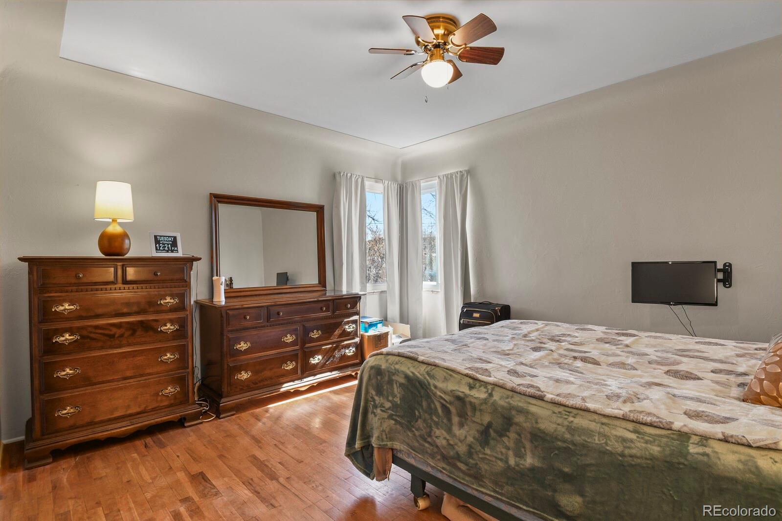 MLS Image #15 for 4546 s logan street,englewood, Colorado