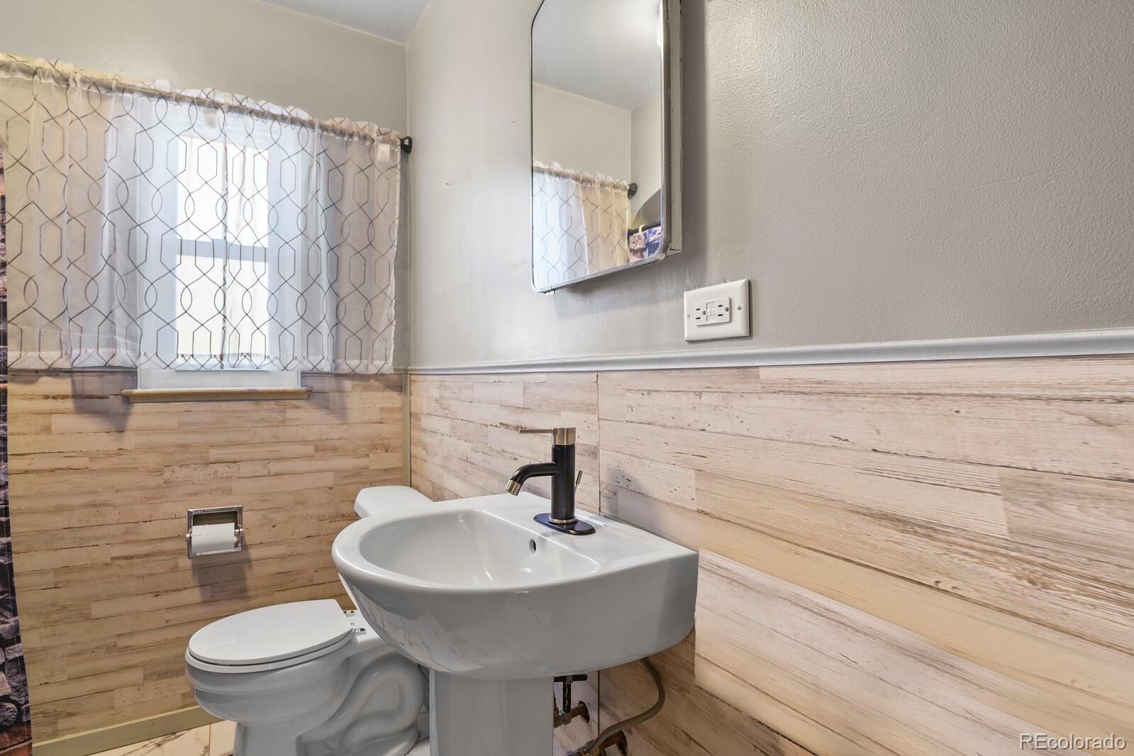 MLS Image #21 for 4546 s logan street,englewood, Colorado