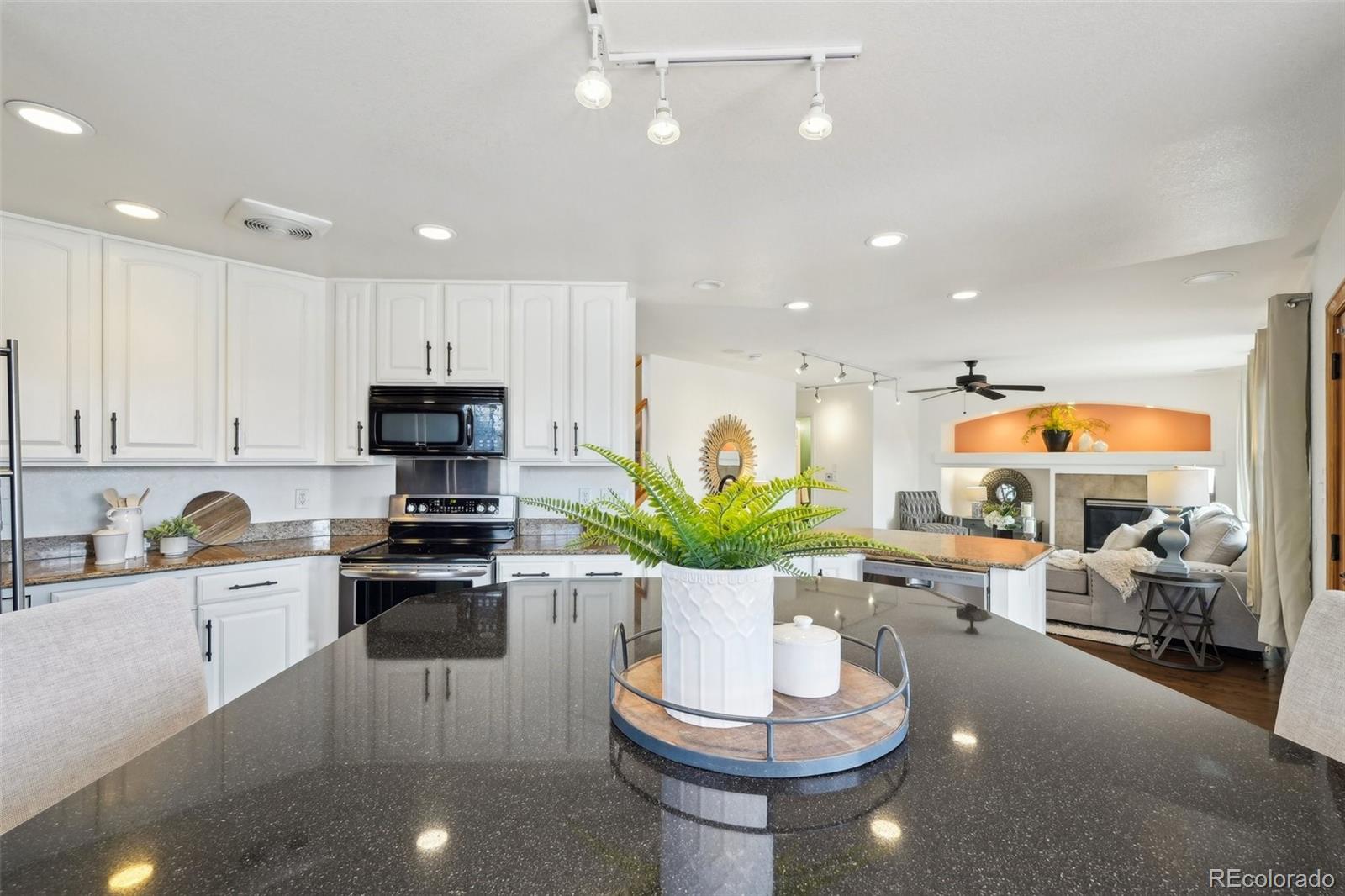 MLS Image #11 for 20087 e dartmouth drive,aurora, Colorado