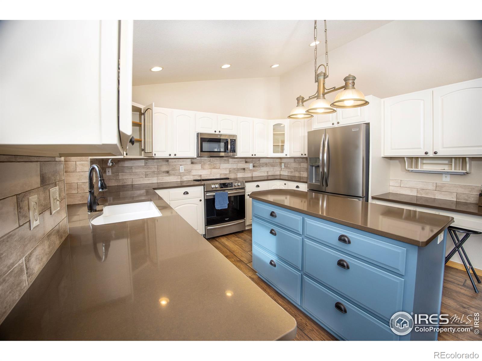 MLS Image #7 for 898 n 4th street,johnstown, Colorado