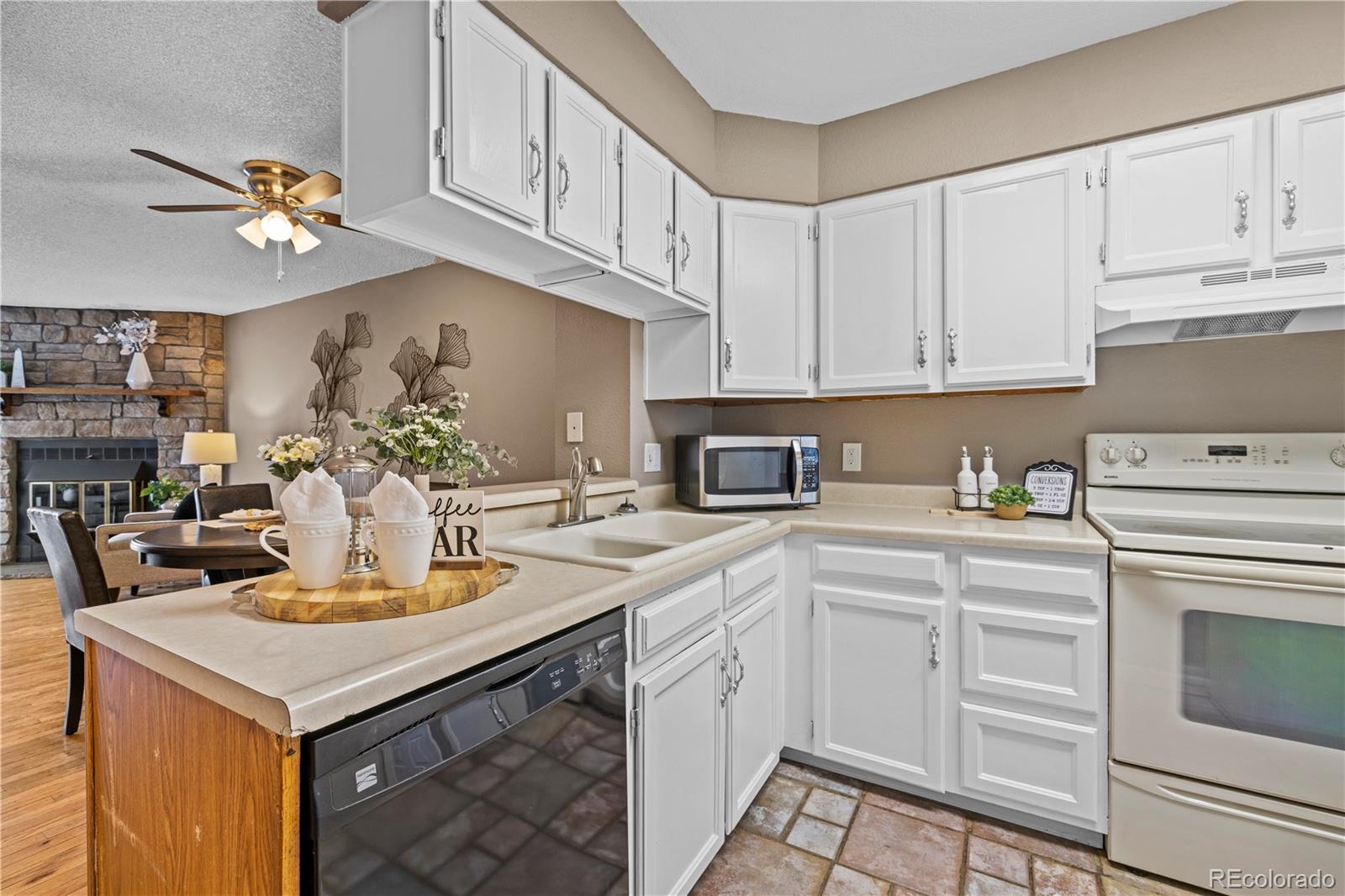 MLS Image #10 for 10567 w dartmouth avenue ,lakewood, Colorado
