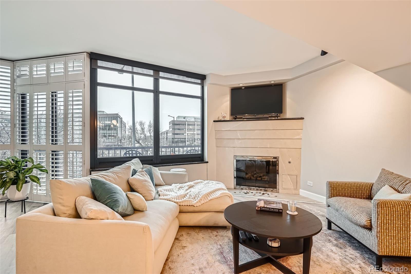 MLS Image #1 for 1350  lawrence street 2f,denver, Colorado