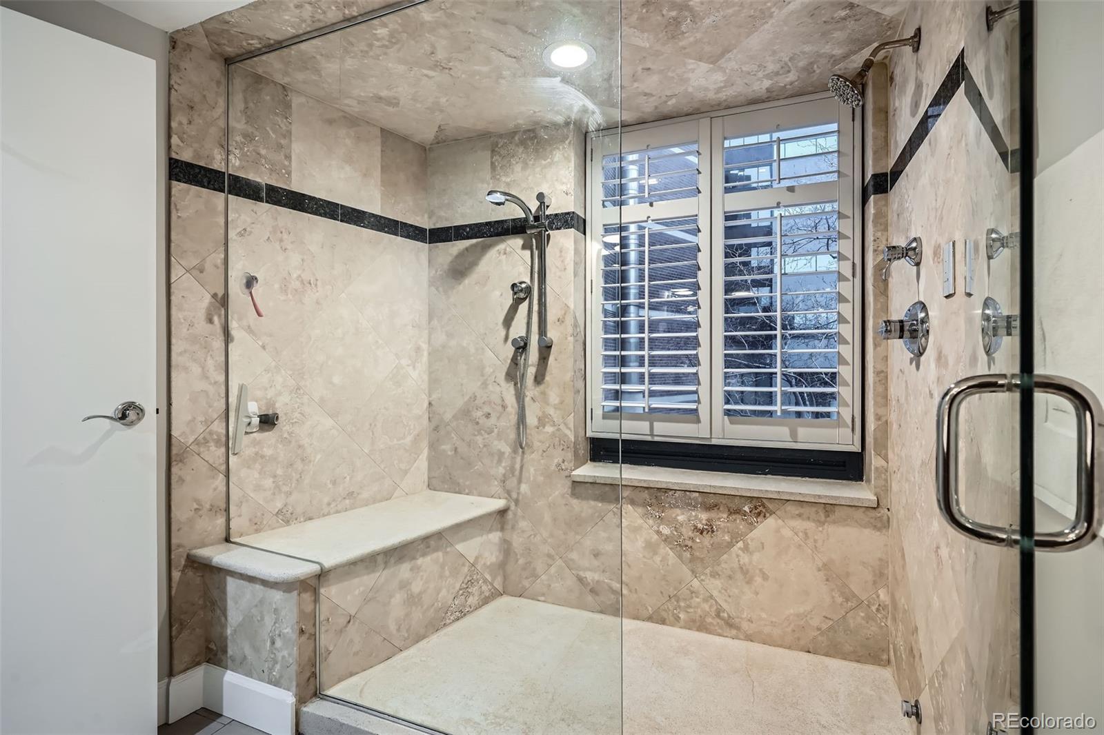 MLS Image #17 for 1350  lawrence street 2f,denver, Colorado