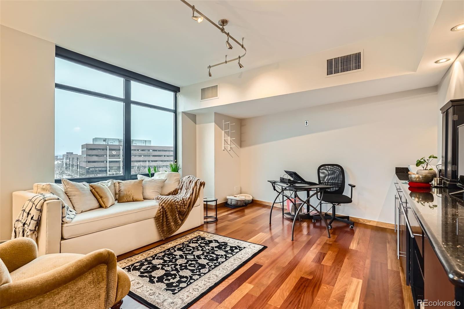 MLS Image #24 for 1350  lawrence street 2f,denver, Colorado