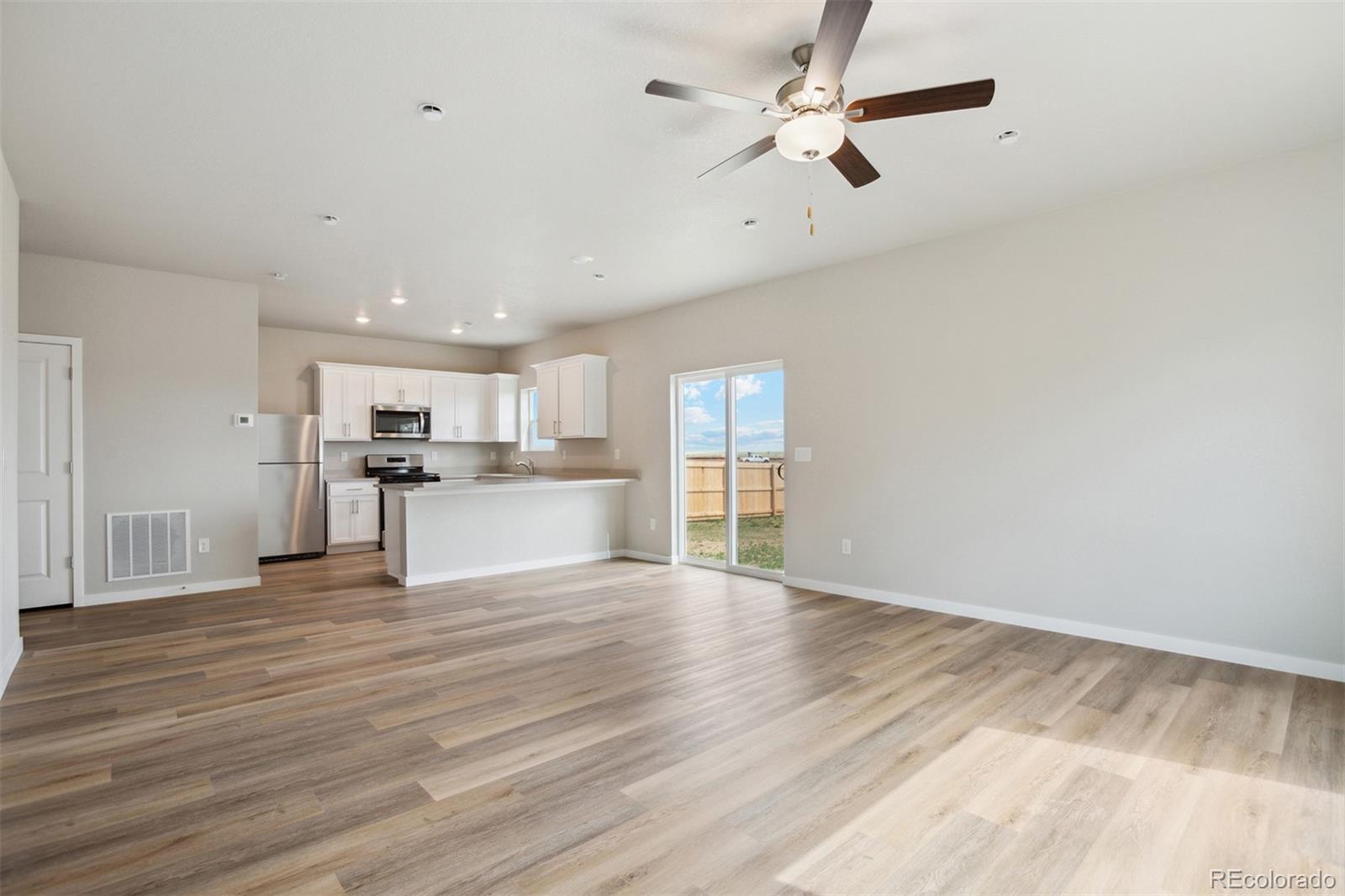 MLS Image #7 for 48290  shetland drive,bennett, Colorado